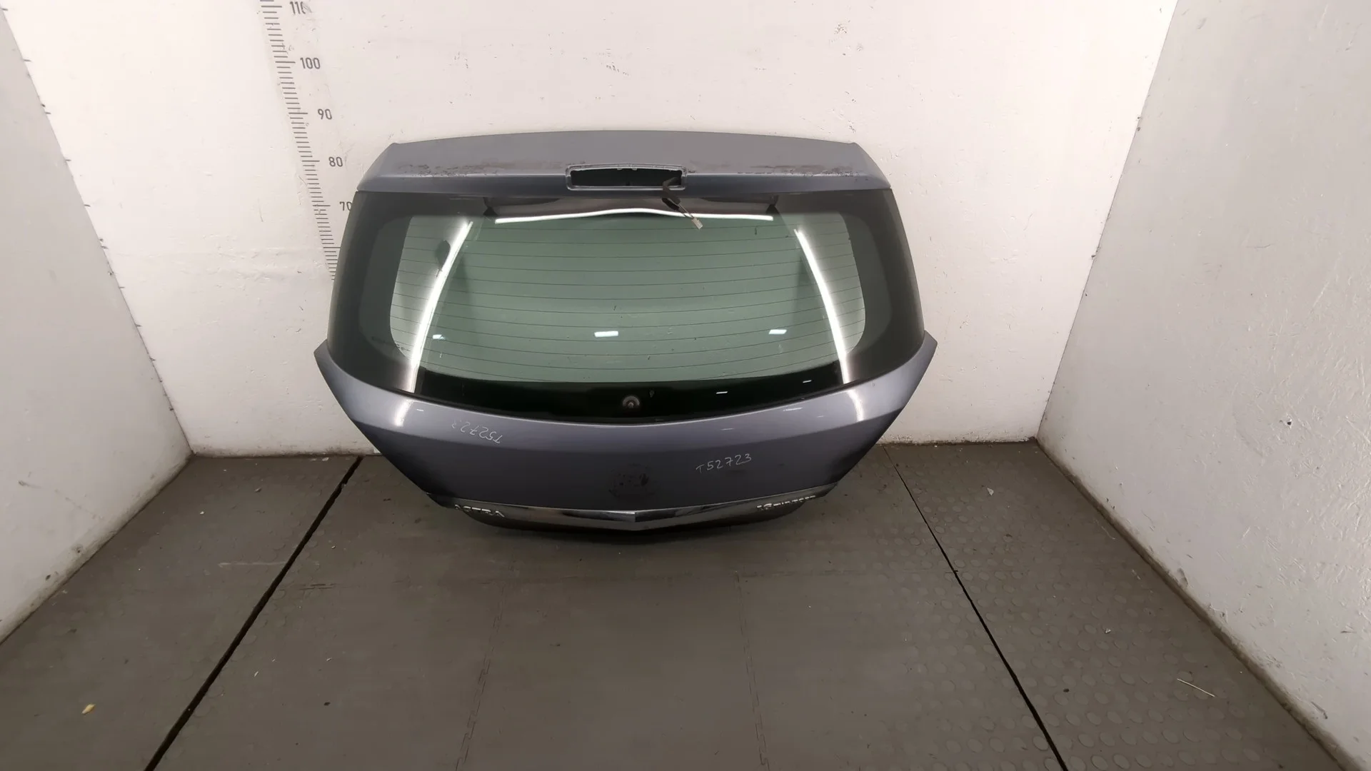 Крышка (дверь) багажника Opel Astra H 2004-2010 КПП 5-ст.мех.(МКПП) Z16XEP Бензин 1.6 л Инжектор