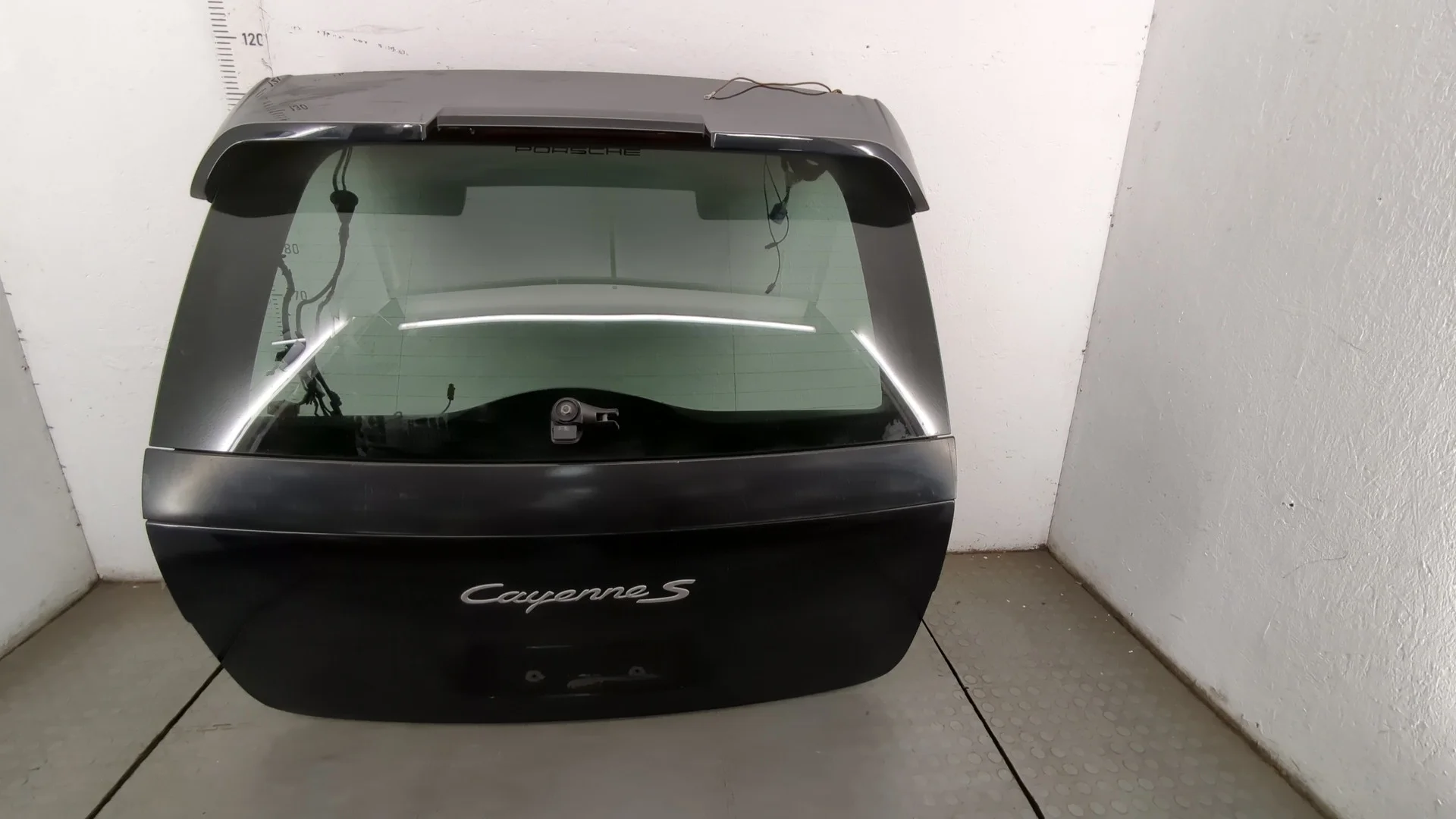 Крышка (дверь) багажника Porsche Cayenne 2002-2010 КПП автомат 4х4 (АКПП) M48.01 Бензин 4.8 л DME