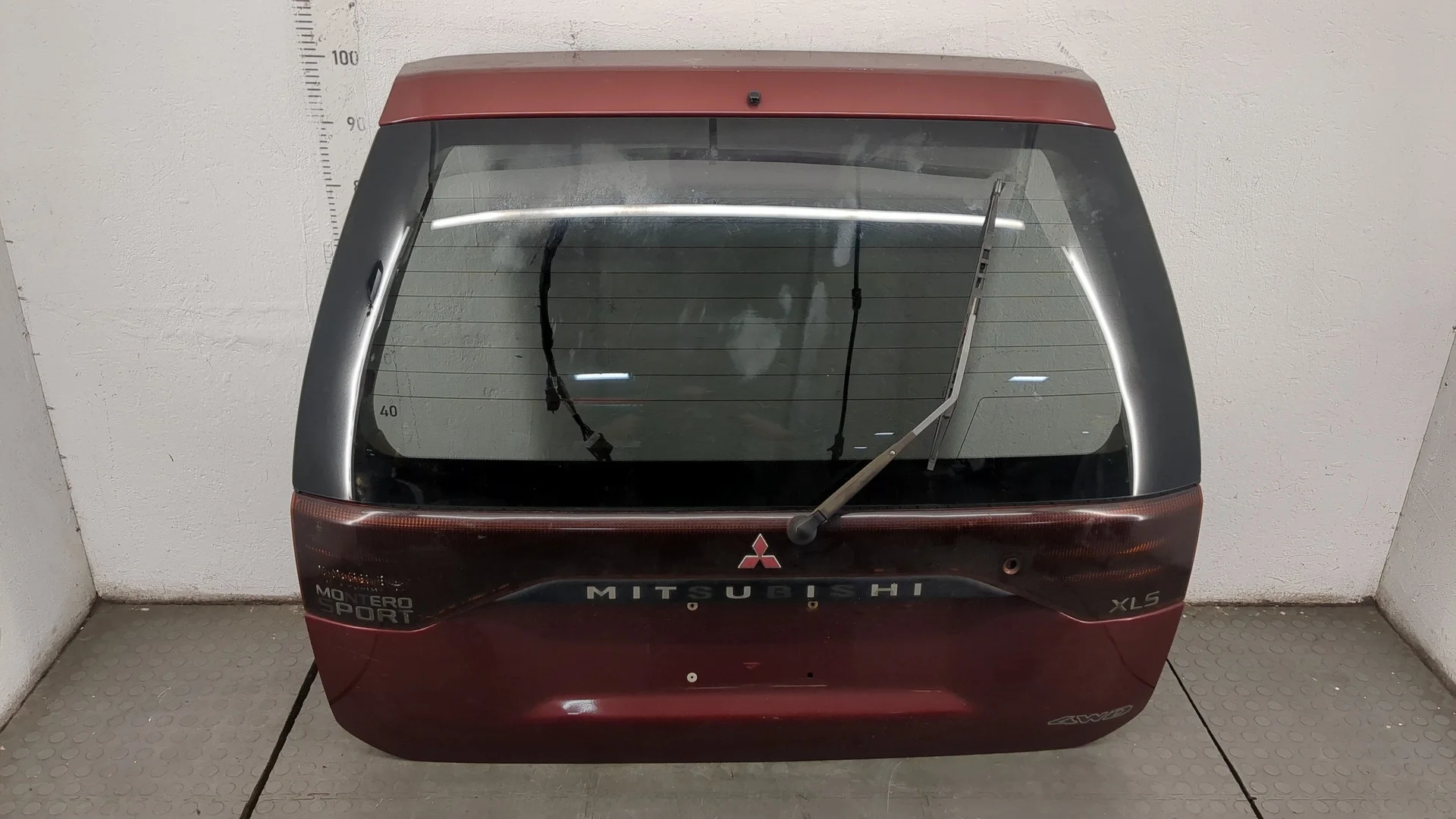 Крышка (дверь) багажника Mitsubishi Montero Sport / Pajero Sport 1996-2008 КПП автомат 4х4 (АКПП) 6G72 Бензин 3 л Инжектор