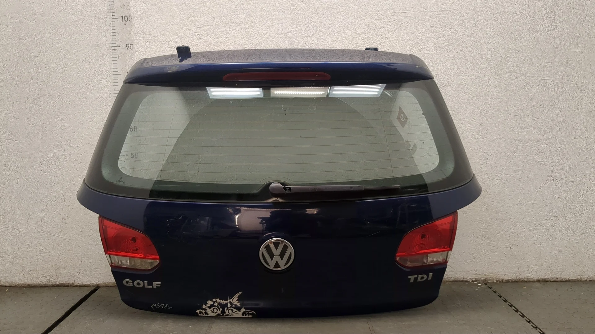 Крышка (дверь) багажника Volkswagen Golf 6 2008-2012 КПП 5-ст.мех.(МКПП) CBDC Дизель 2 л TDI