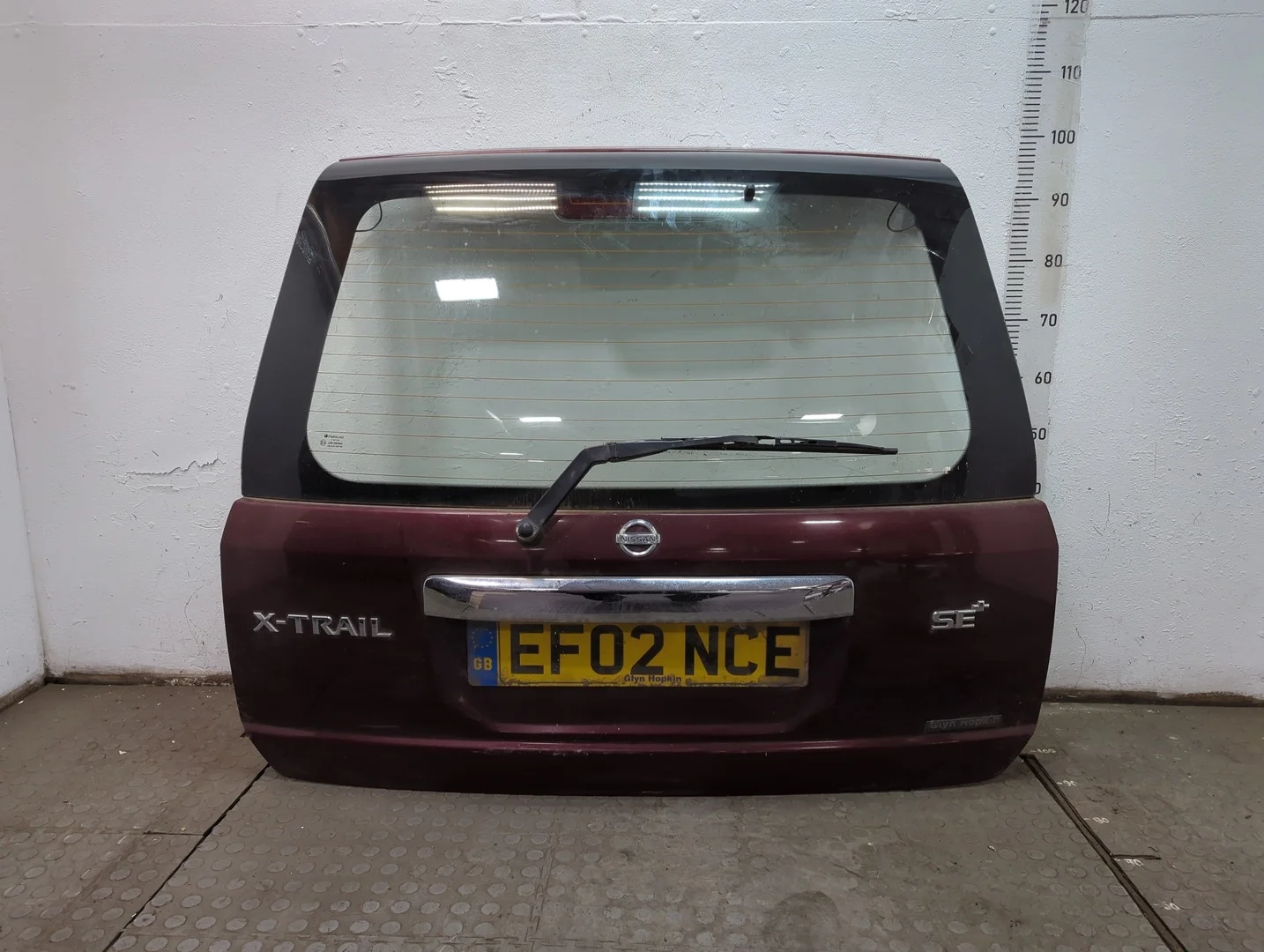 Крышка (дверь) багажника Nissan X-Trail (T30) 2001-2007 КПП автомат 4х4 (АКПП) QR20DE Бензин 2 л Инжектор