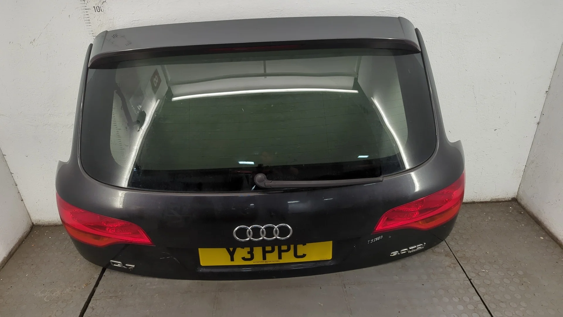 Крышка (дверь) багажника Audi Q7 2005-2015 КПП автомат 4х4 (АКПП) BUG Дизель 3 л TDI