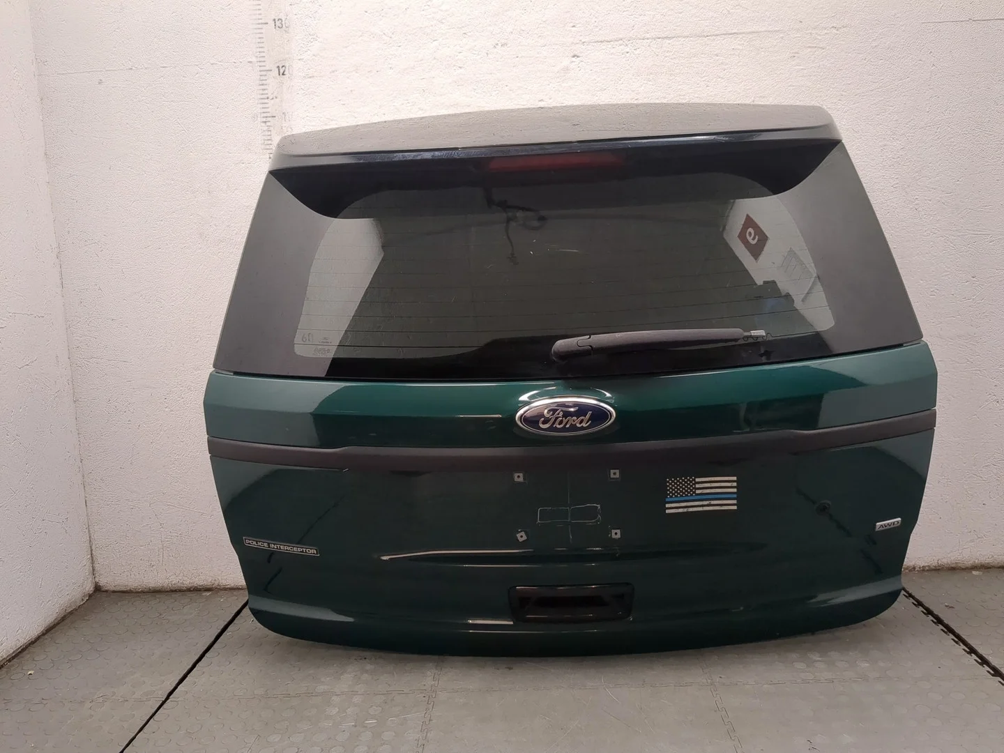 Крышка (дверь) багажника Ford Explorer 2010-2015 КПП автомат 4х4 (АКПП) Б/Н 3,7i Бензин 3.7 л Инжектор