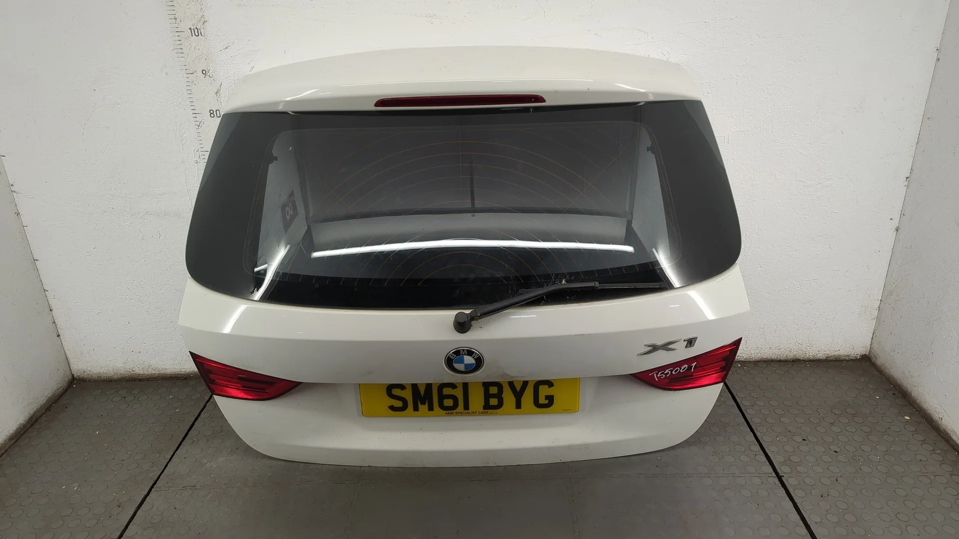 Крышка (дверь) багажника BMW X1 (E84) 2009-2015 КПП 6-ст.мех 4х4 (МКПП) N47D20C Дизель 2 л Турбо