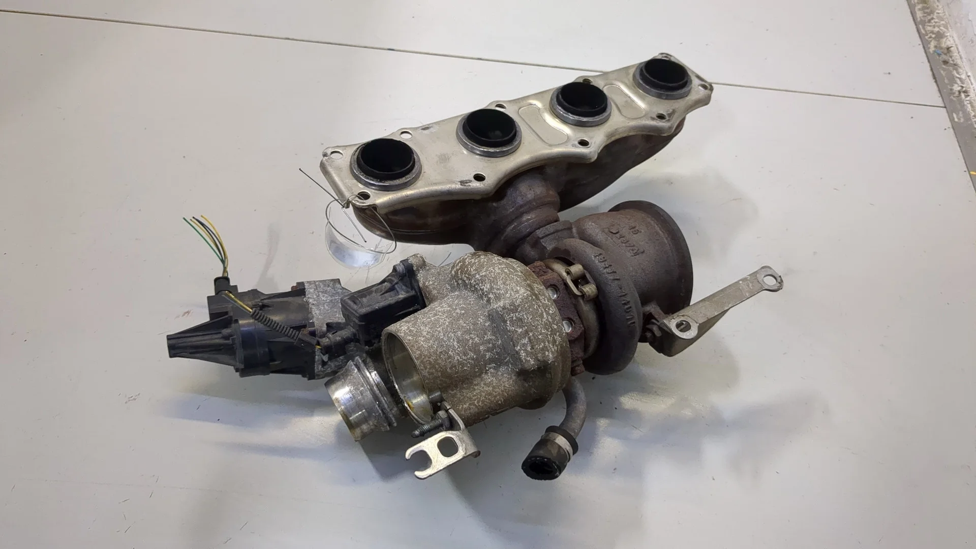 Турбина BMW X3 F25 2010-2017 КПП автомат 4х4 (АКПП) N20B20A Бензин 2 л Турбо-инжектор