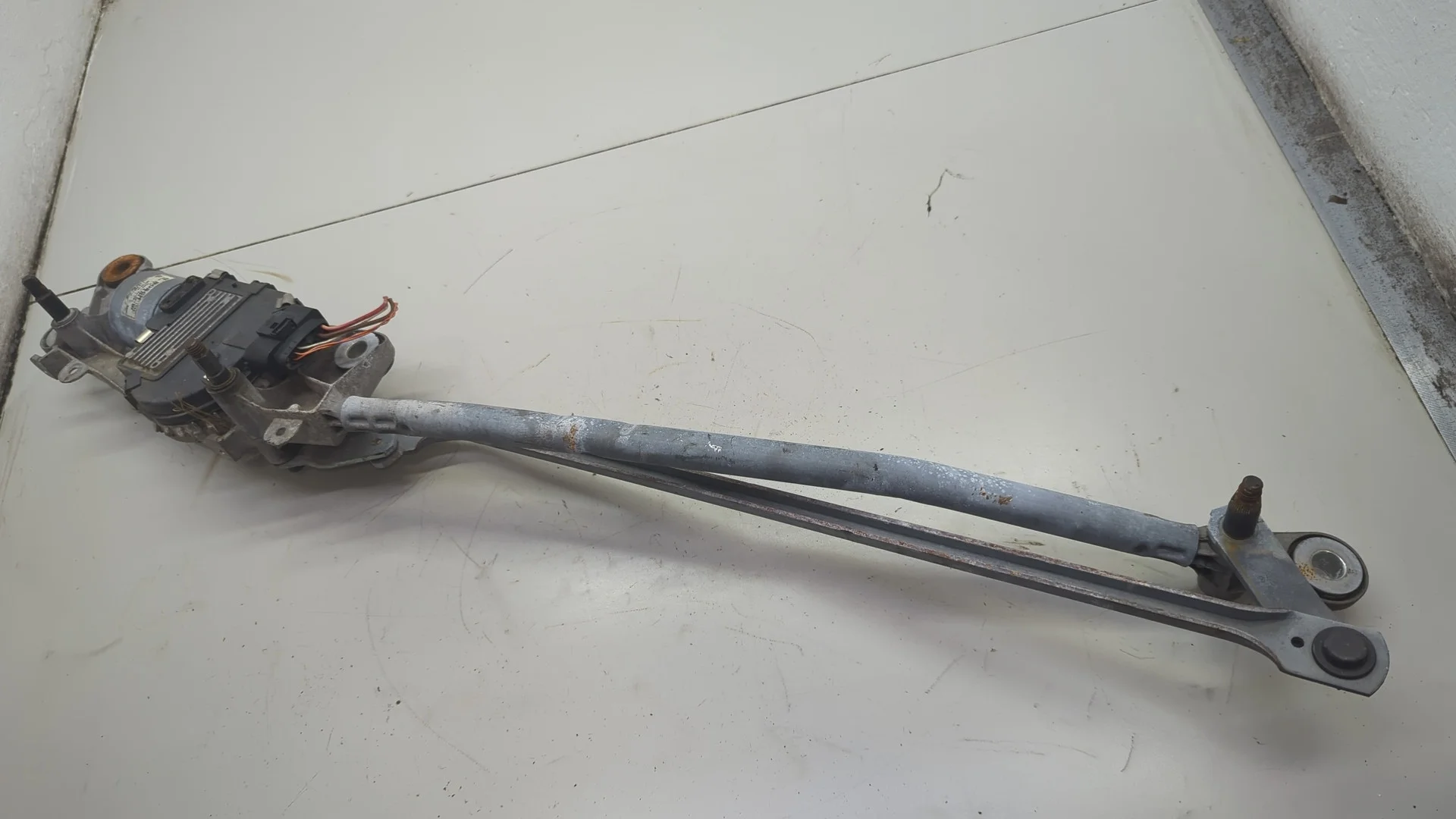 Механизм стеклоочистителя (трапеция дворников) Volkswagen Touareg 2006-2010 КПП автомат 4х4 (АКПП) BHK Бензин 3.6 л FSI