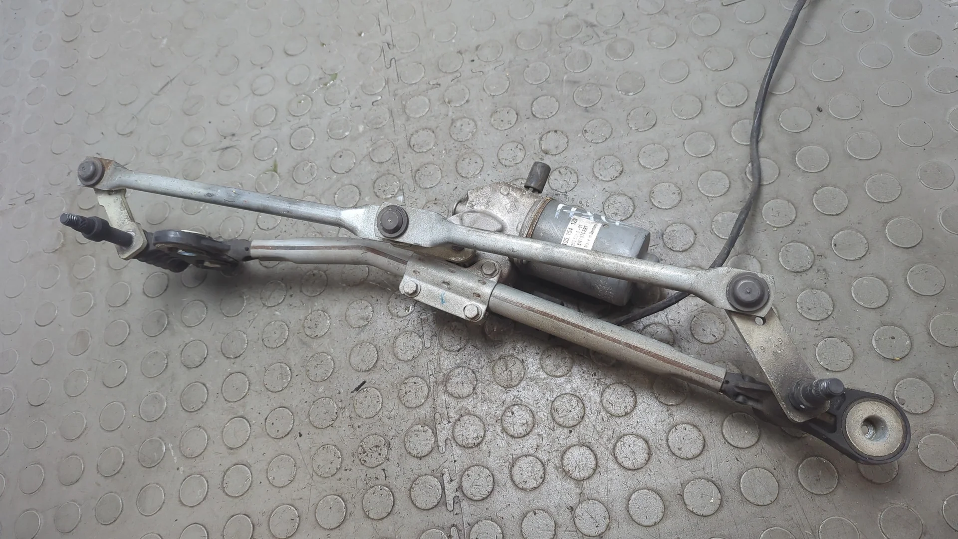 Механизм стеклоочистителя (трапеция дворников) BMW X5 E70 2006-2013 КПП автомат 4х4 (АКПП) N62B48B Бензин 4.8 л Инжектор