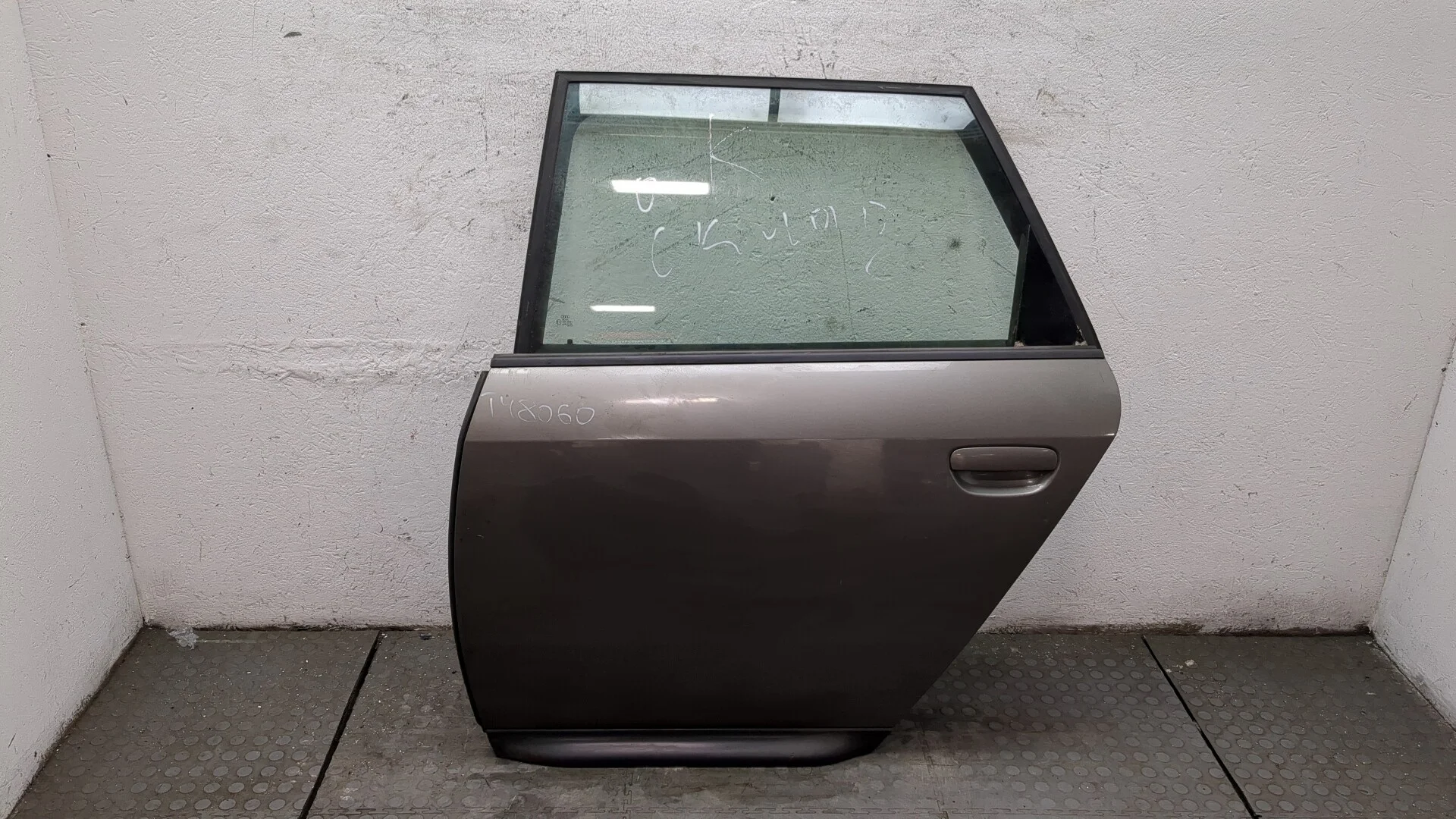 Дверь боковая (легковая) Audi A6 (C5) Allroad 2000-2006 КПП 6-ст.мех 4х4 (МКПП) BAU Дизель 2.5 л TDI