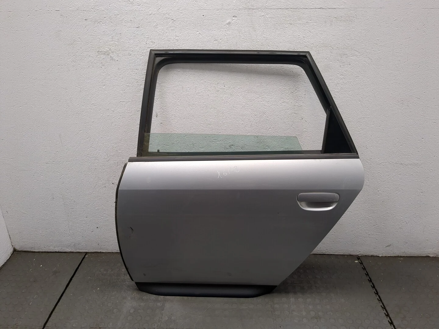 Дверь боковая (легковая) Audi A6 (C5) Allroad 2000-2006 КПП автомат 4х4 (АКПП) BES Бензин 2.7 л Турбо-инжектор