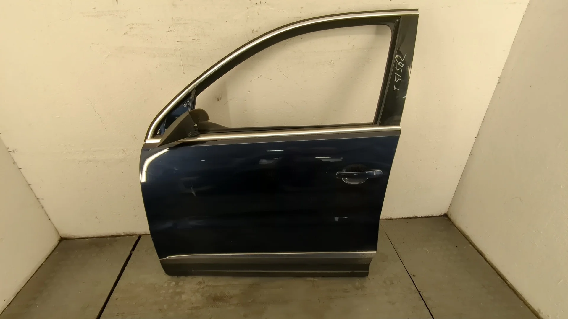 Дверь боковая (легковая) Volkswagen Tiguan 2011-2018 КПП 6-ст.мех 4х4 (МКПП) CFGC Дизель 2 л TDI