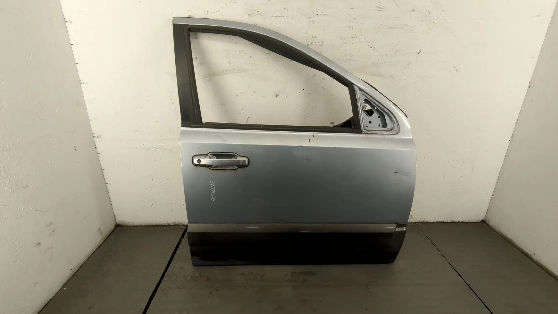 Дверь боковая (легковая) Kia Sorento BL 2002-2011 КПП 5-ст.мех 4х4 (МКПП) D4CB Дизель 2.5 л CRDi