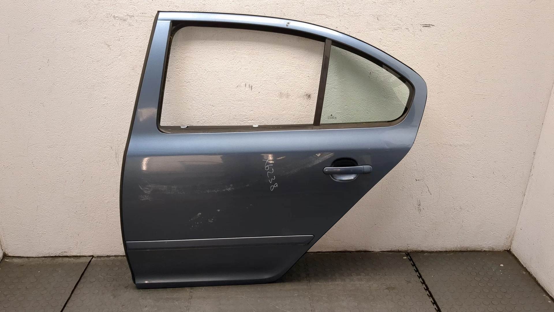 Дверь боковая (легковая) Skoda Octavia (A5) 2004-2013 КПП 5-ст.мех.(МКПП) BSE Бензин 1.6 л Инжектор