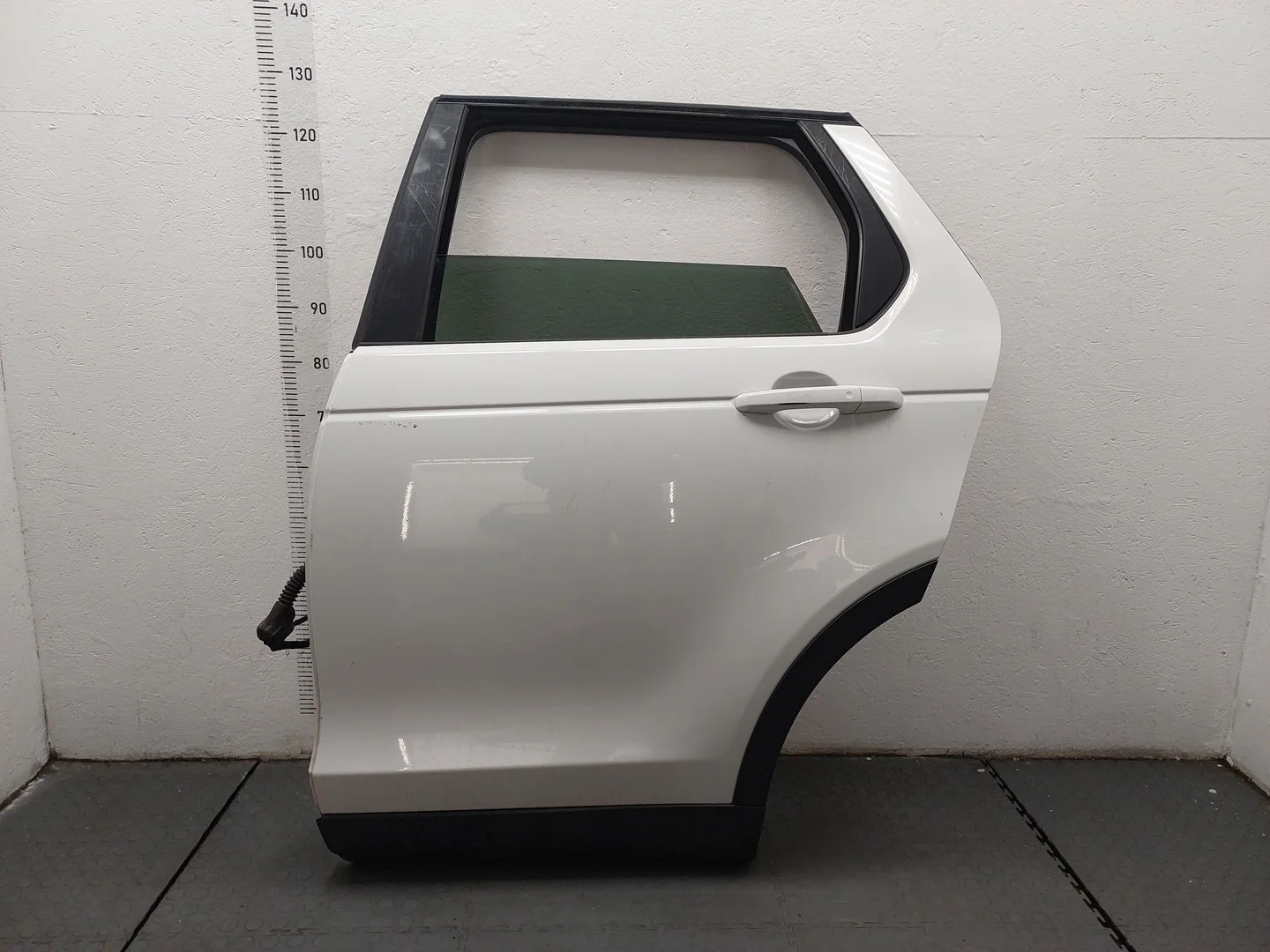 Дверь боковая (легковая) Land Rover Discovery Sport 2014-2022 КПП автомат 4х4 (АКПП) 204PT Бензин 2 л Турбо-инжектор