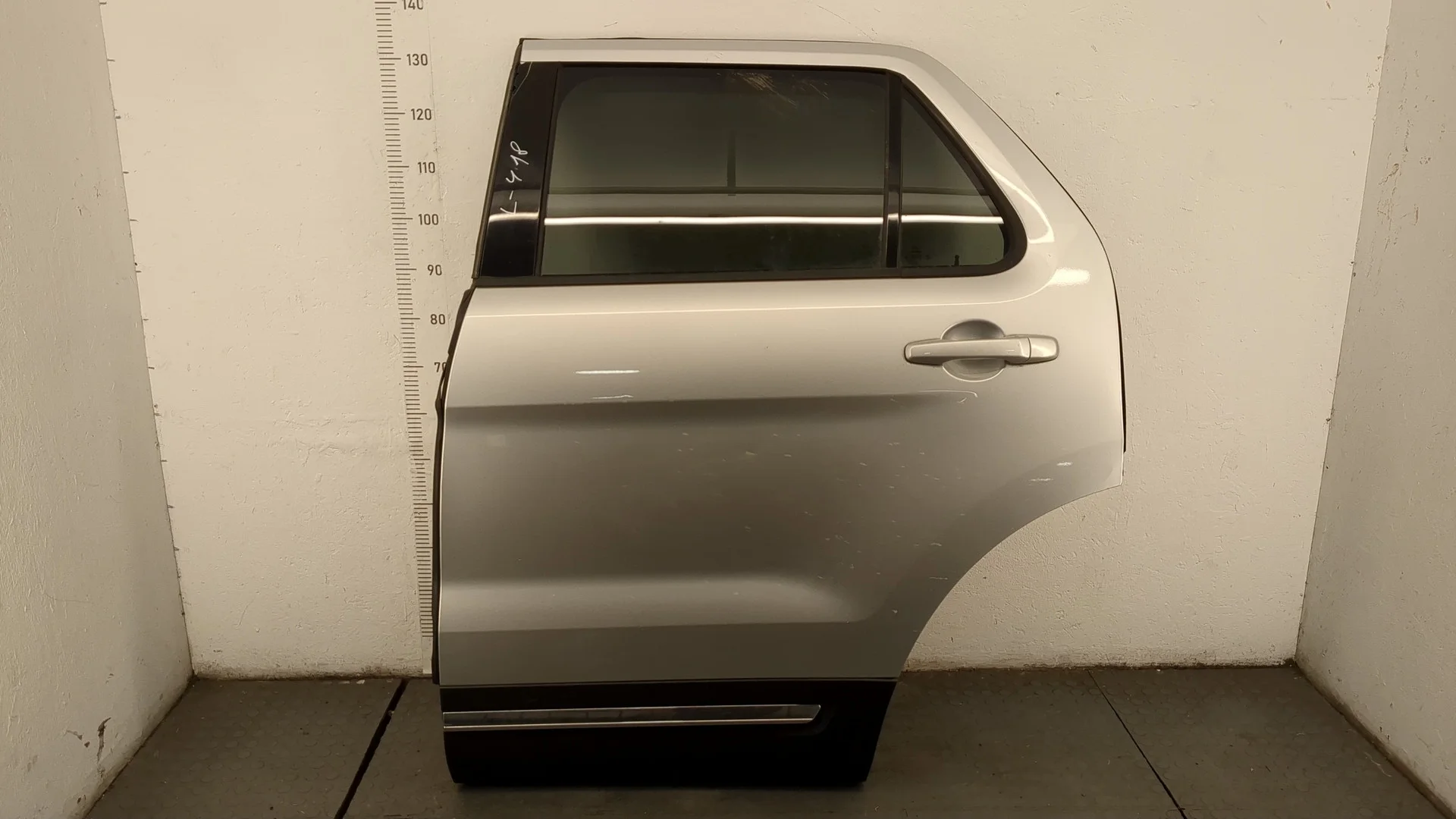 Дверь боковая (легковая) Ford Explorer 2015-2019 КПП автомат 4х4 (АКПП) Б/Н 3.5i Бензин 3.5 л Инжектор