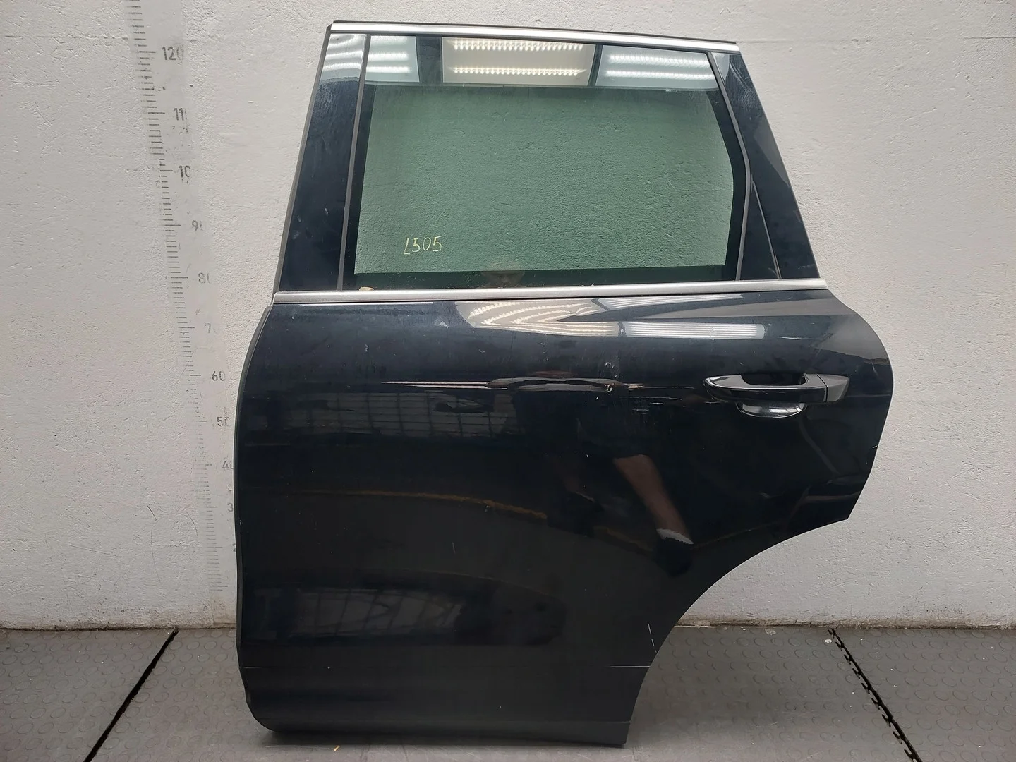 Дверь боковая (легковая) Porsche Cayenne 2010-2018 КПП автомат 4х4 (АКПП) M55.02 Бензин 3.6 л Инжектор