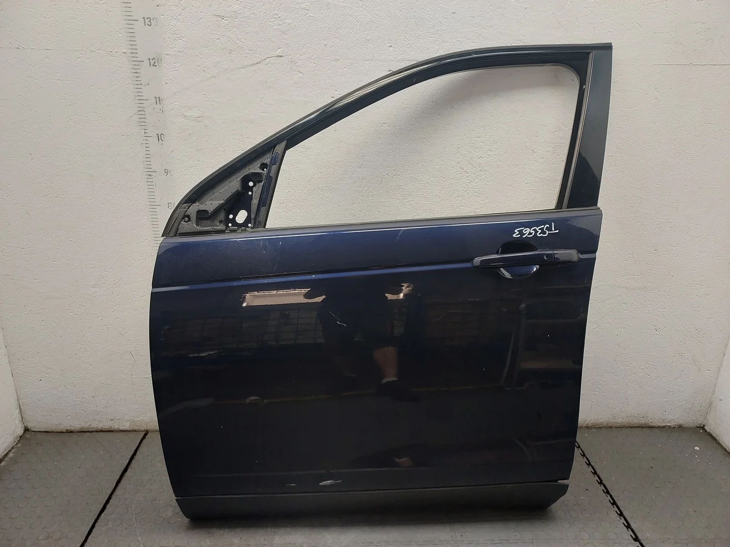 Дверь боковая (легковая) Land Rover Discovery Sport 2014-2022 КПП 6-ст.мех 4х4 (МКПП) 204DTD Дизель 2 л Турбо