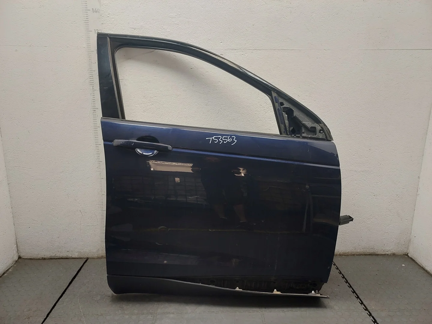 Дверь боковая (легковая) Land Rover Discovery Sport 2014-2022 КПП 6-ст.мех 4х4 (МКПП) 204DTD Дизель 2 л Турбо