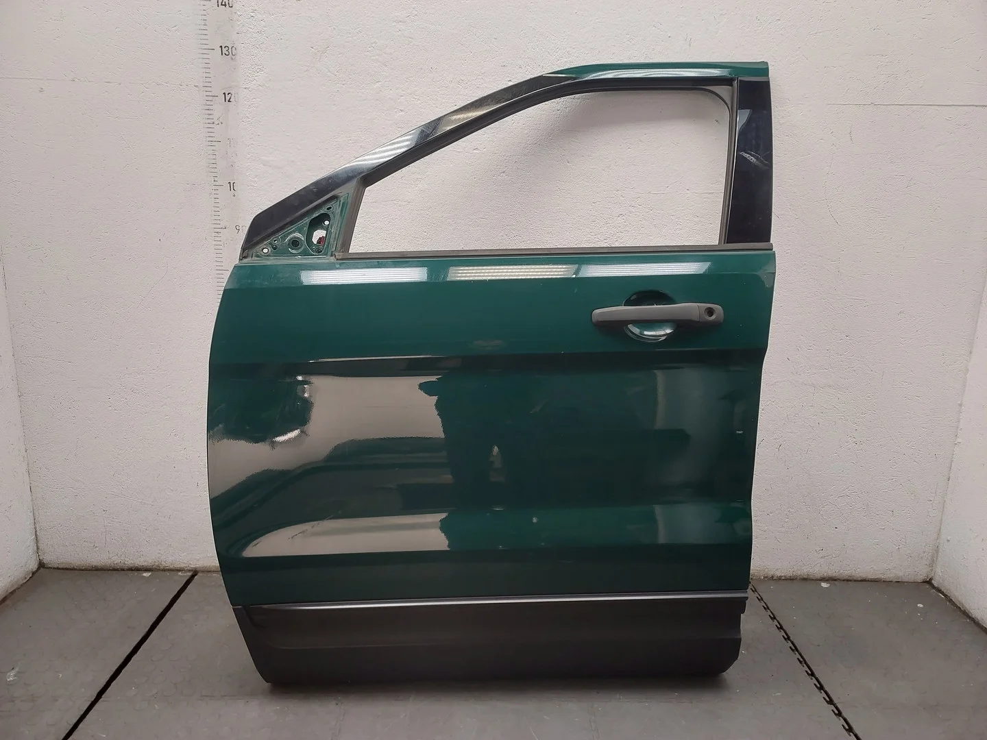 Дверь боковая (легковая) Ford Explorer 2010-2015 КПП автомат 4х4 (АКПП) Б/Н 3,7i Бензин 3.7 л Инжектор