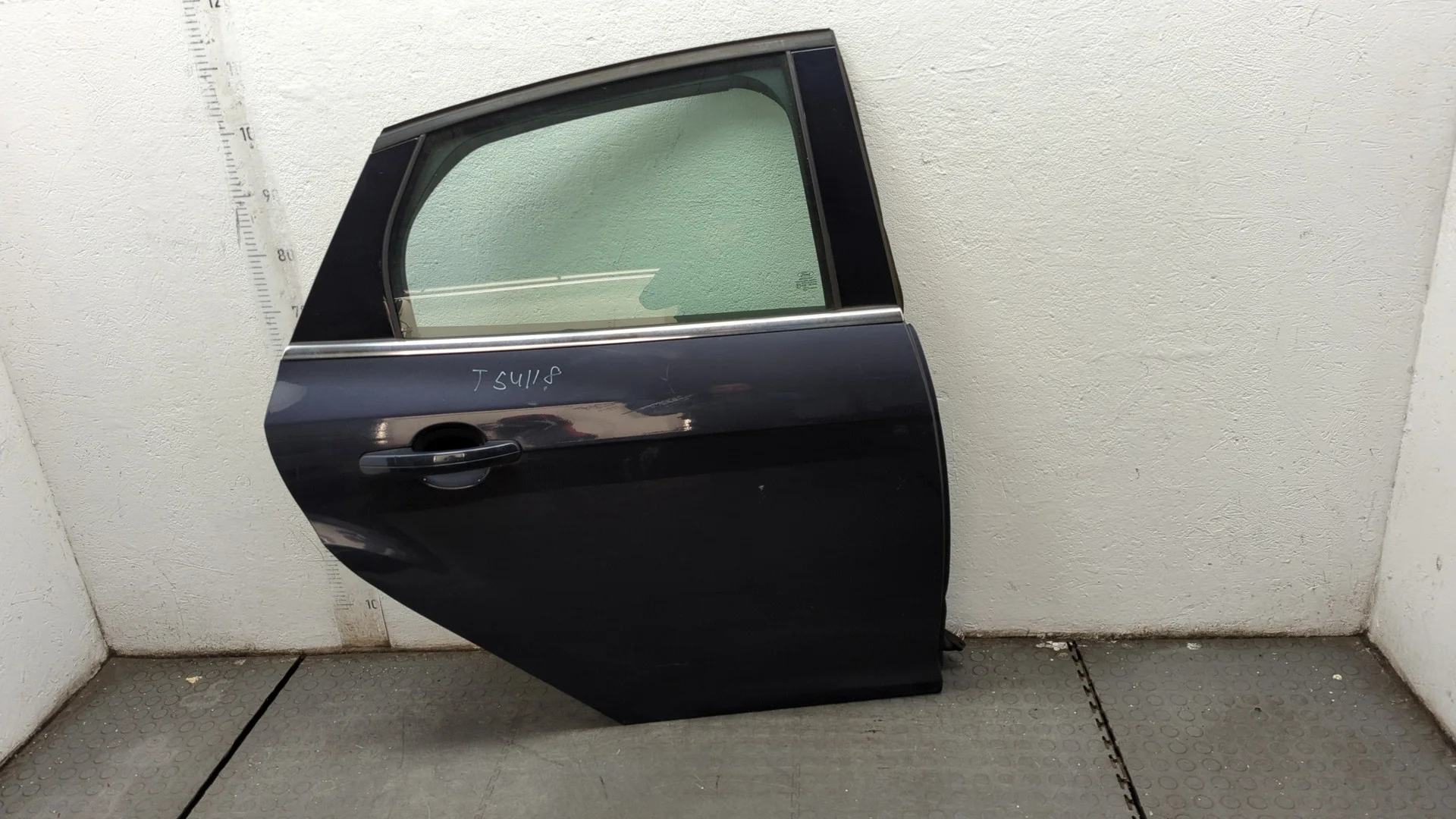 Дверь боковая (легковая) Ford Focus 3 2011-2015 КПП 6-ст.мех.(МКПП) M1DA Бензин 1 л Турбо-инжектор