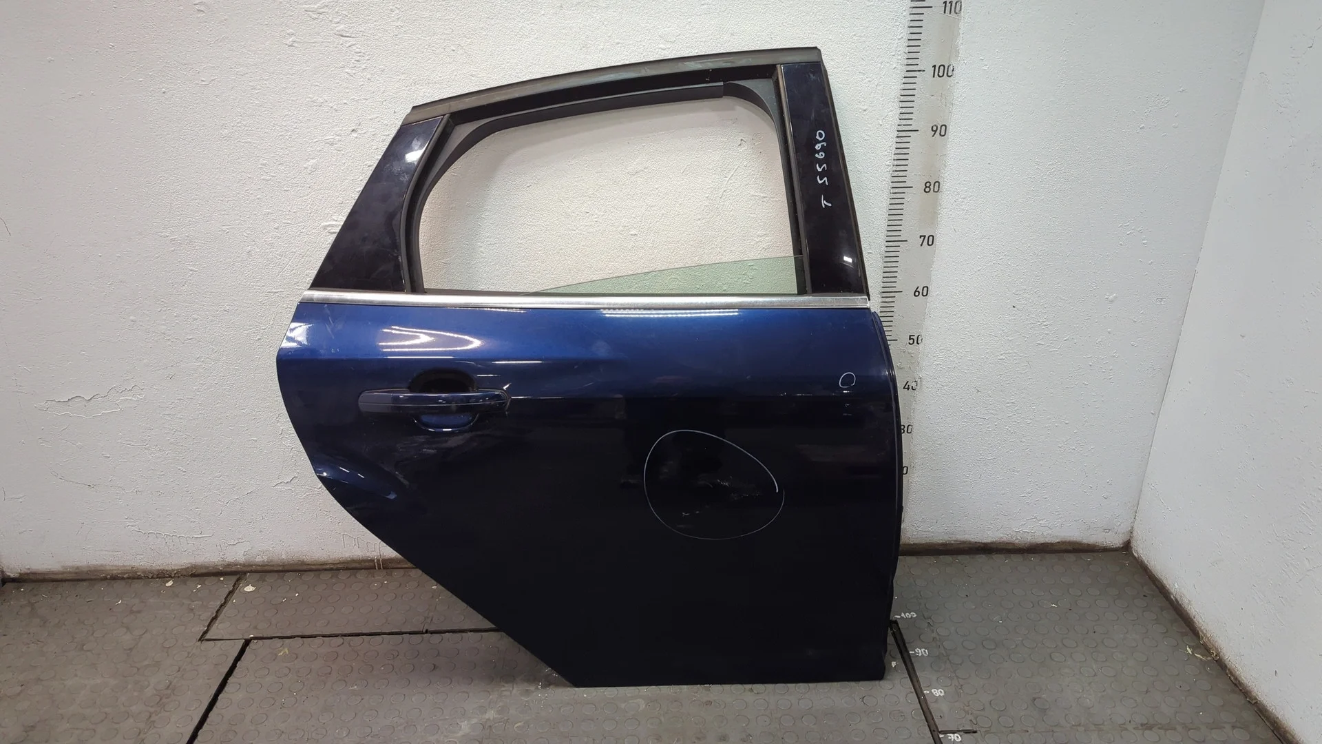 Дверь боковая (легковая) Ford Focus 3 2011-2015 КПП 6-ст.мех.(МКПП) M1DA Бензин 1 л Турбо-инжектор