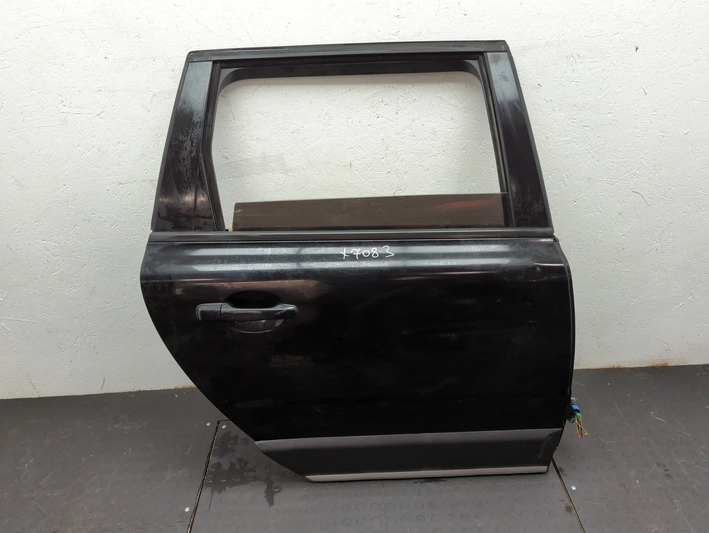 Дверь боковая (легковая) Volvo XC70 2007-2016 КПП 6-ст.мех 4х4 (МКПП) D5244T4 Дизель 2.4 л Турбо