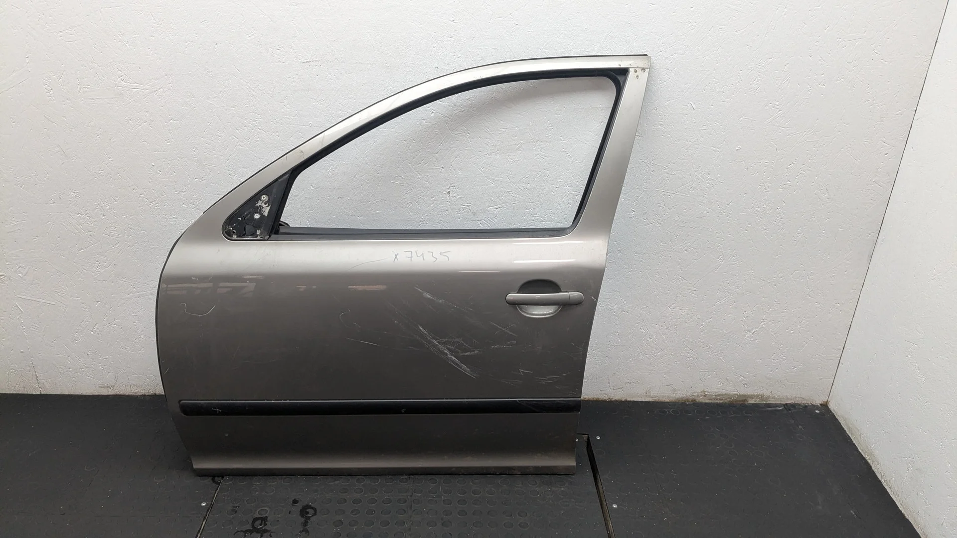 Дверь боковая (легковая) Skoda Octavia (A5) 2004-2013 КПП 6-ст.мех.(МКПП) BXE Дизель 1.9 л