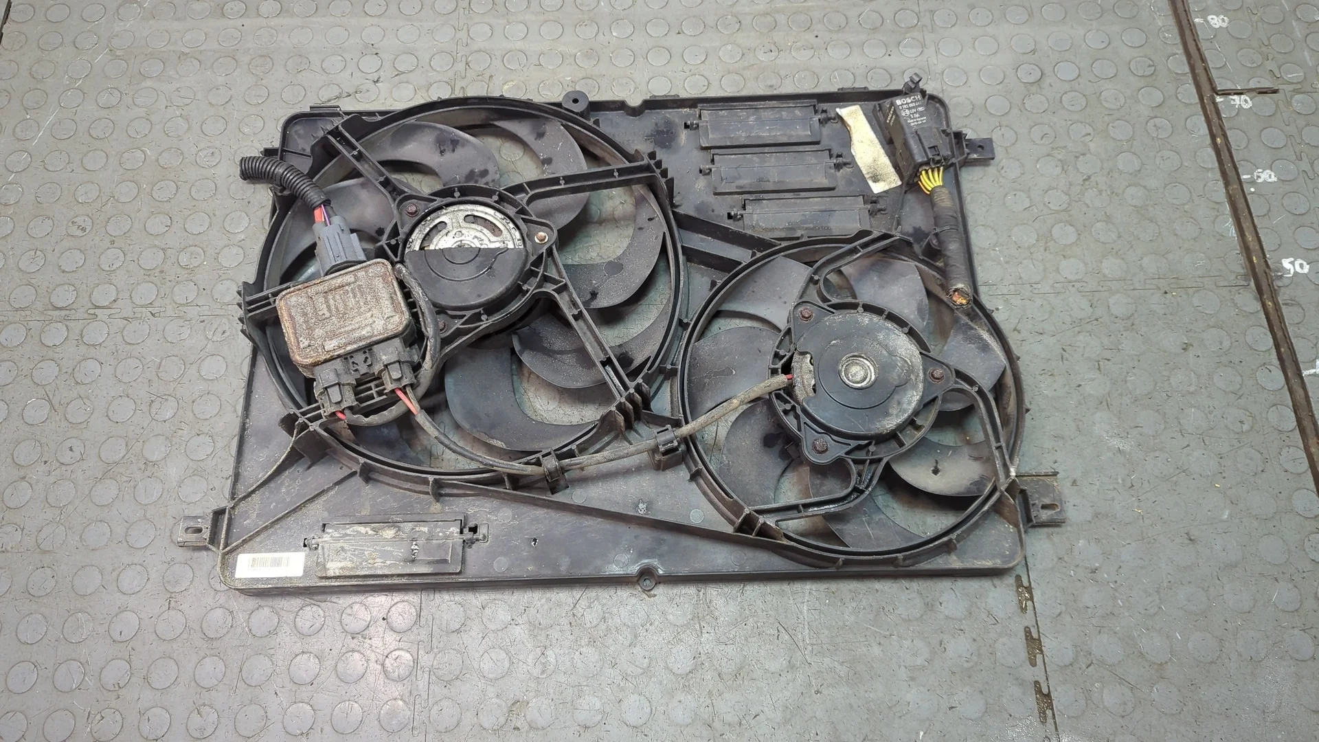 Вентилятор радиатора Volvo XC60 2008-2017 КПП 6-ст.мех.(МКПП) D5204T3 Дизель 2 л