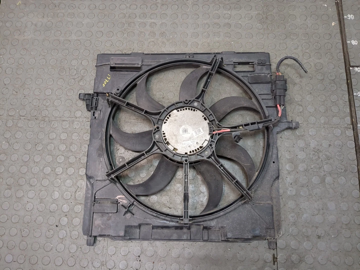 Вентилятор радиатора BMW X5 E70 2006-2013 КПП автомат 4х4 (АКПП) N62B48B Бензин 4.8 л Инжектор