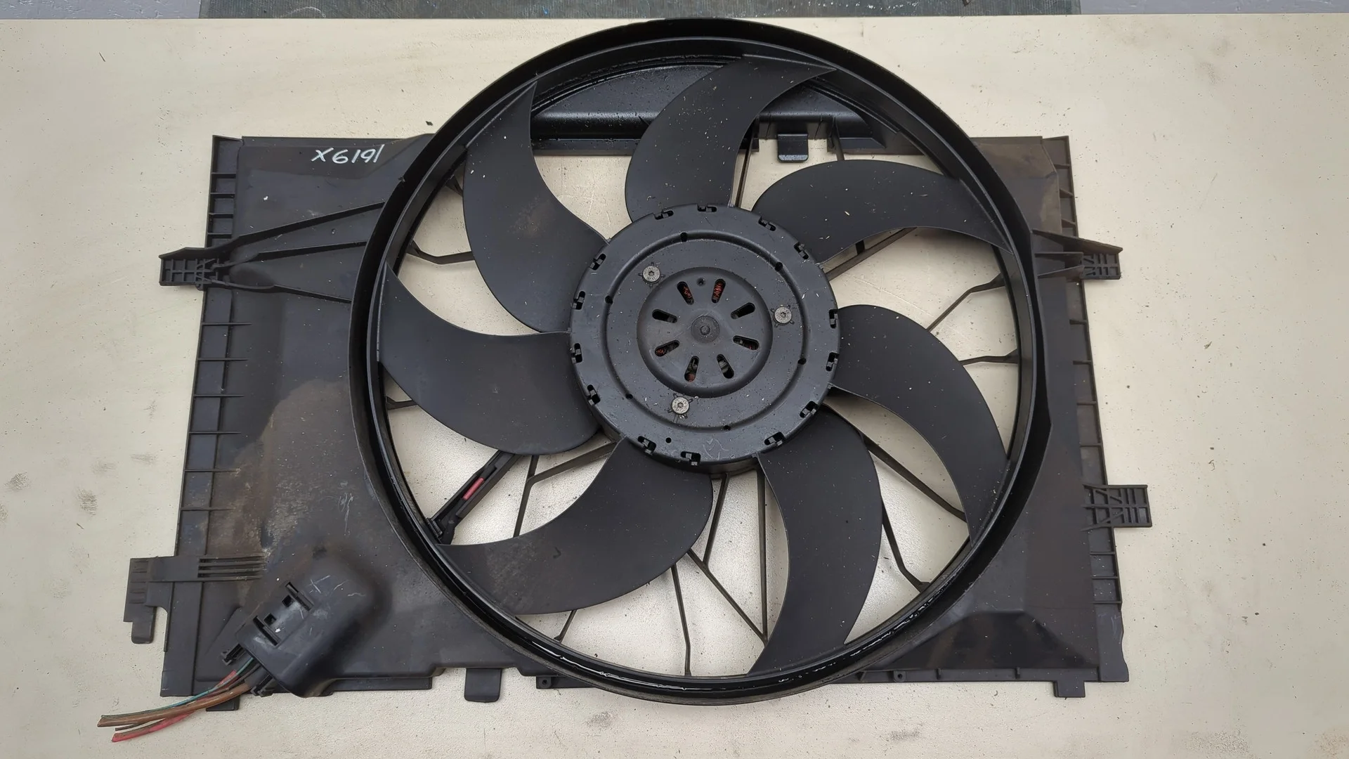 Вентилятор радиатора Mercedes-Benz C W203 2000-2008 КПП автомат (АКПП) M271.946 Бензин 1.8 л Турбо-инжектор