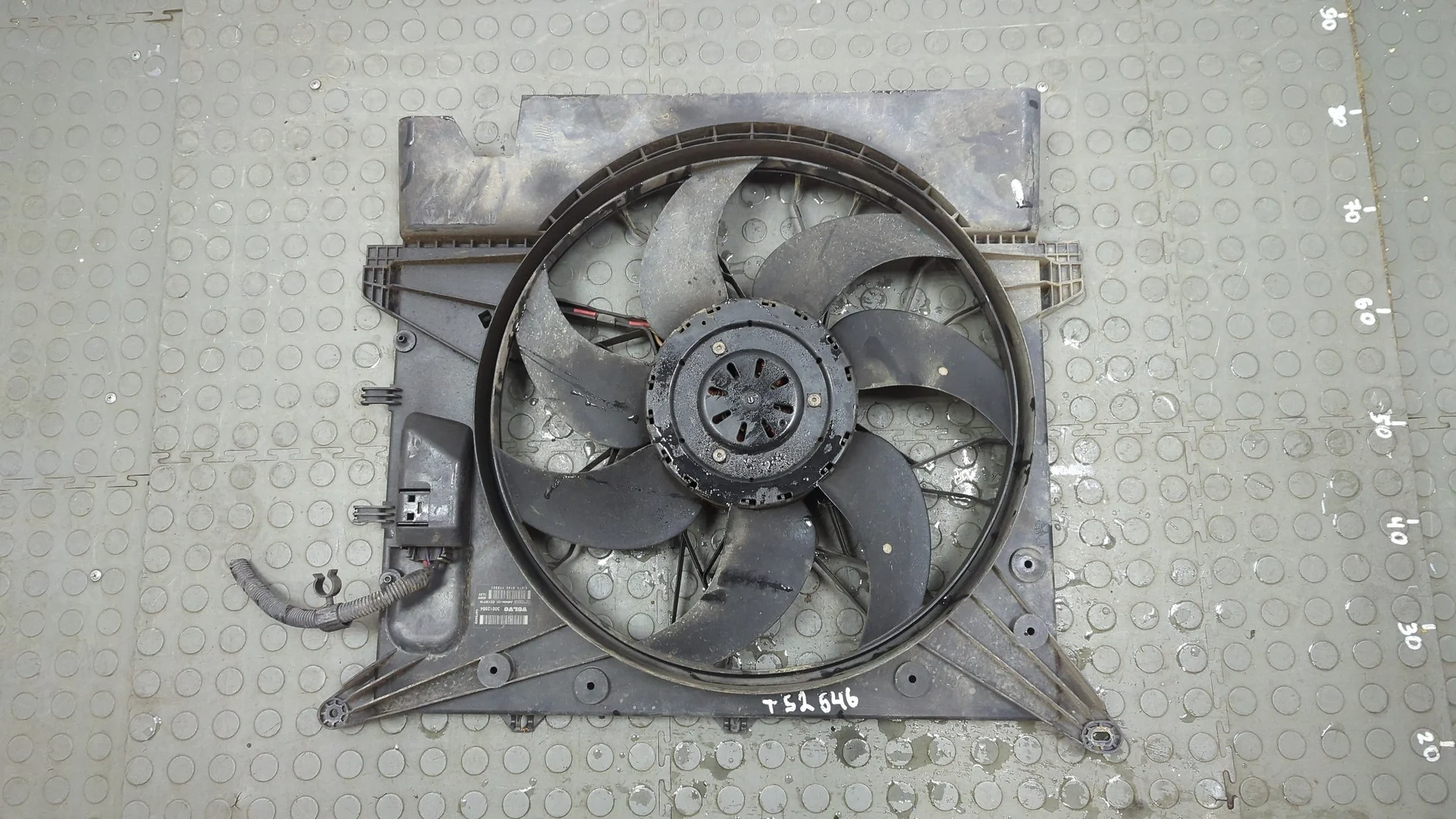 Вентилятор радиатора Volvo XC90 2002-2014 КПП автомат 4х4 (АКПП) D5244T18 Дизель 2.4 л Турбо