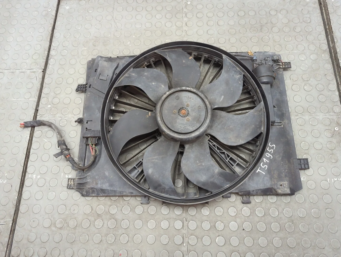 Вентилятор радиатора Mercedes-Benz C W204 2006-2015 КПП автомат (АКПП) M271.820 Бензин 1.8 л Турбо-инжектор