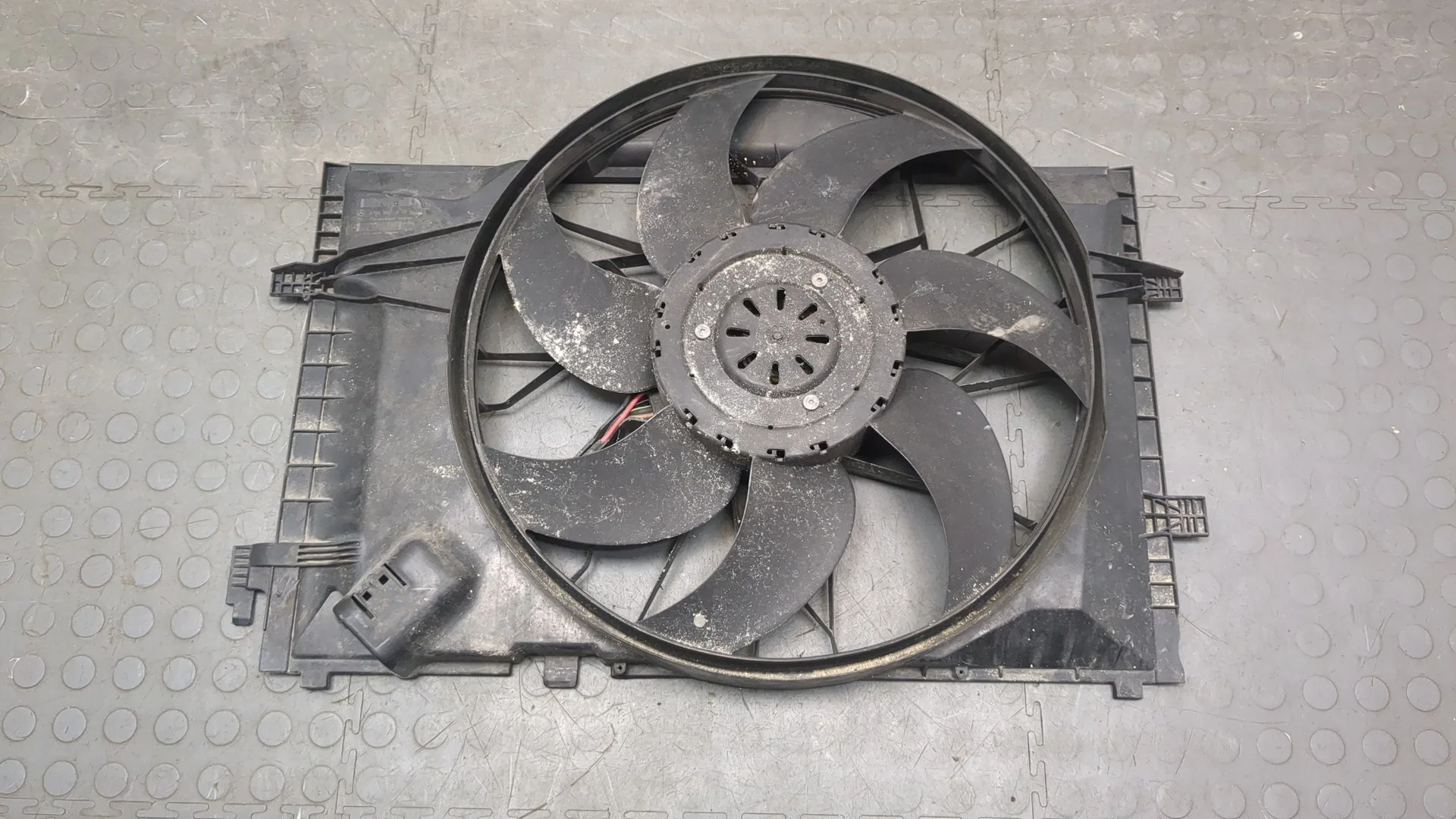 Вентилятор радиатора Mercedes-Benz C W203 2000-2008 КПП 6-ст.мех.(МКПП) OM 646.963 Дизель 2.2 л CDI