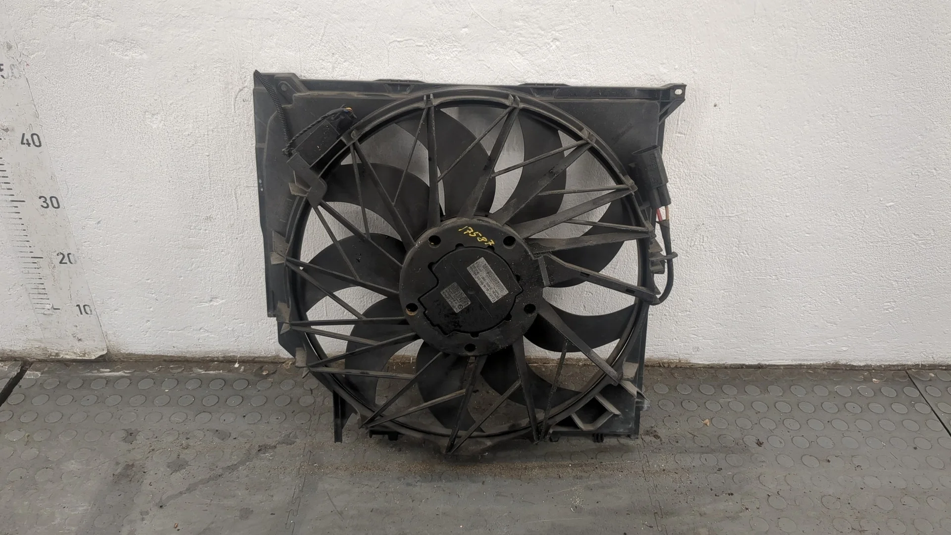 Вентилятор радиатора BMW X3 E83 2003-2010 КПП автомат 4х4 (АКПП) N52B30A, N52B30B Бензин 3 л Инжектор