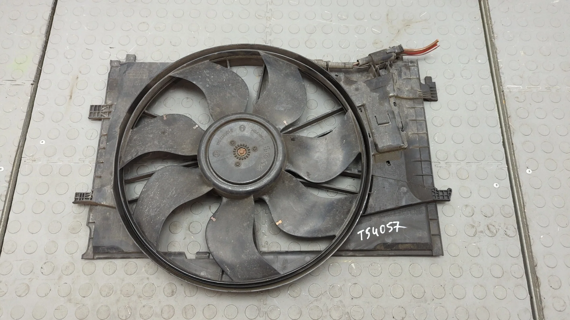 Вентилятор радиатора Mercedes-Benz CLK W209 2002-2010 КПП 6-ст.мех.(МКПП) OM 646.966 Дизель 2.2 л CDI