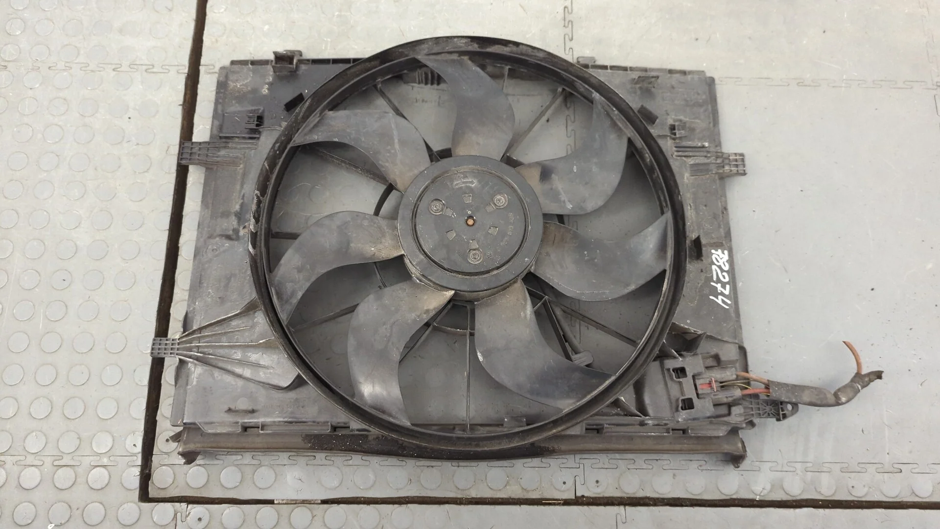 Вентилятор радиатора Mercedes-Benz C W205 2014-2023 КПП автомат (АКПП) OM 651.921 Дизель 2.1 л CDI