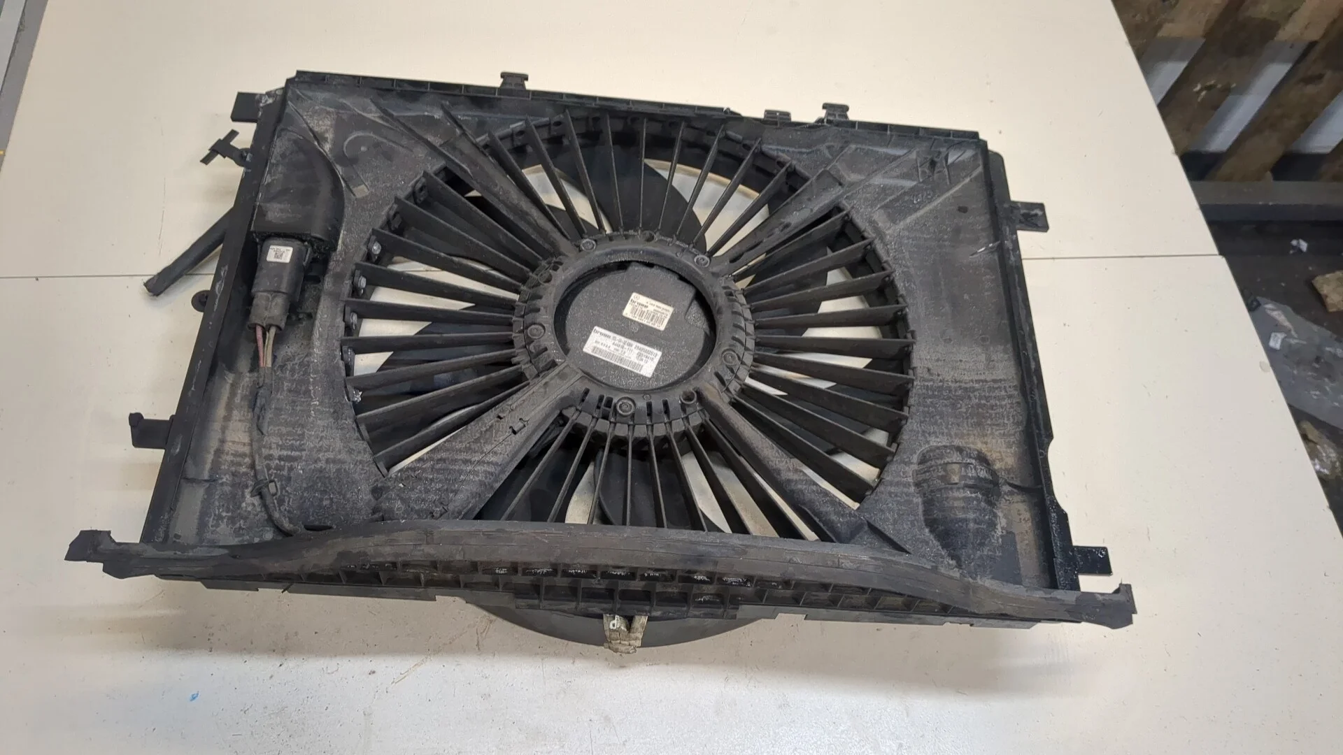 Вентилятор радиатора Mercedes-Benz CLS C218 2010-2018 КПП автомат (АКПП) OM 651.924 Дизель 2.1 л CDI