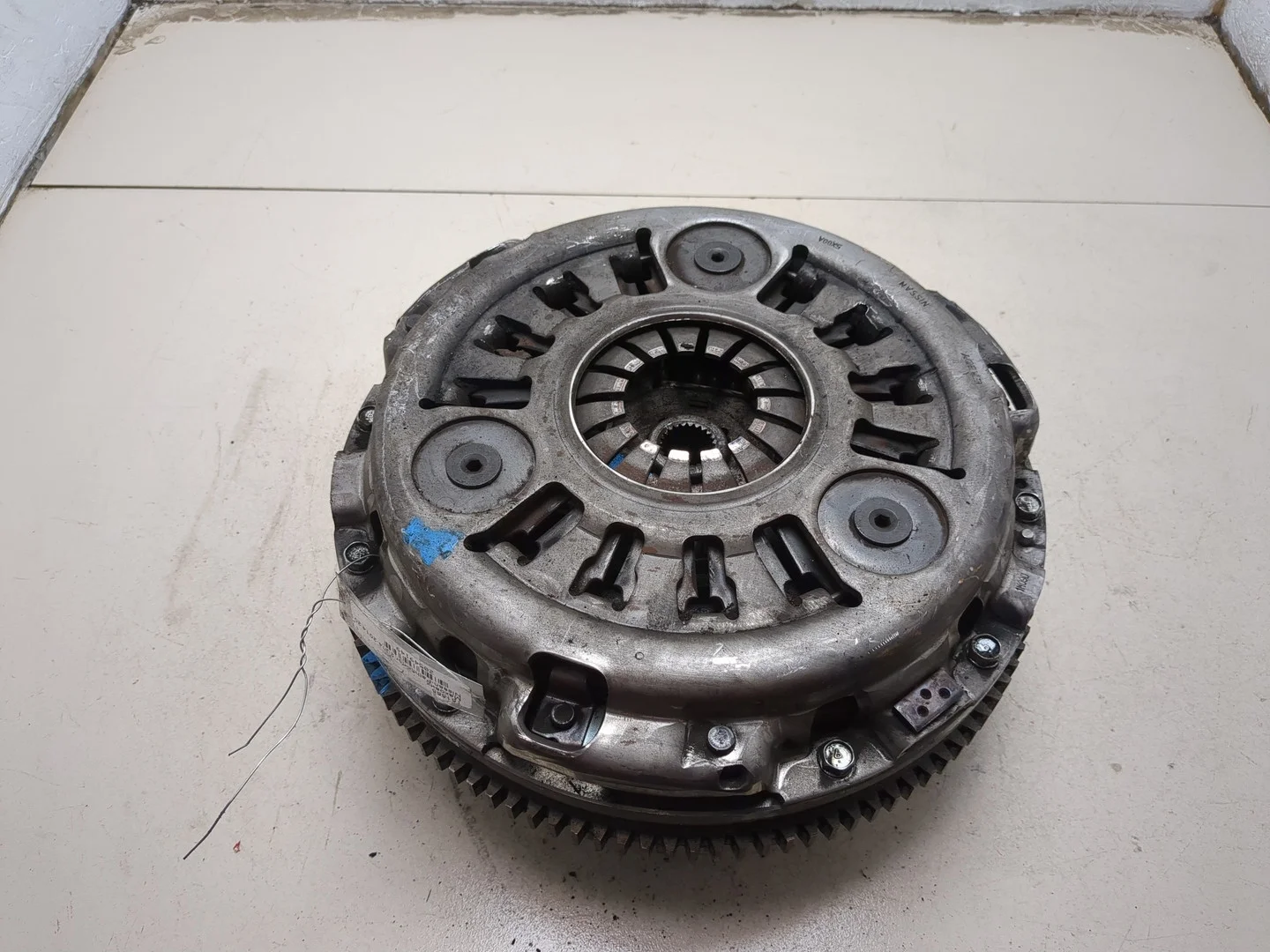 Маховик Nissan Pathfinder 2004-2014 КПП 6-ст.мех 4х4 (МКПП) YD25DDTI Дизель 2.5 л DCI