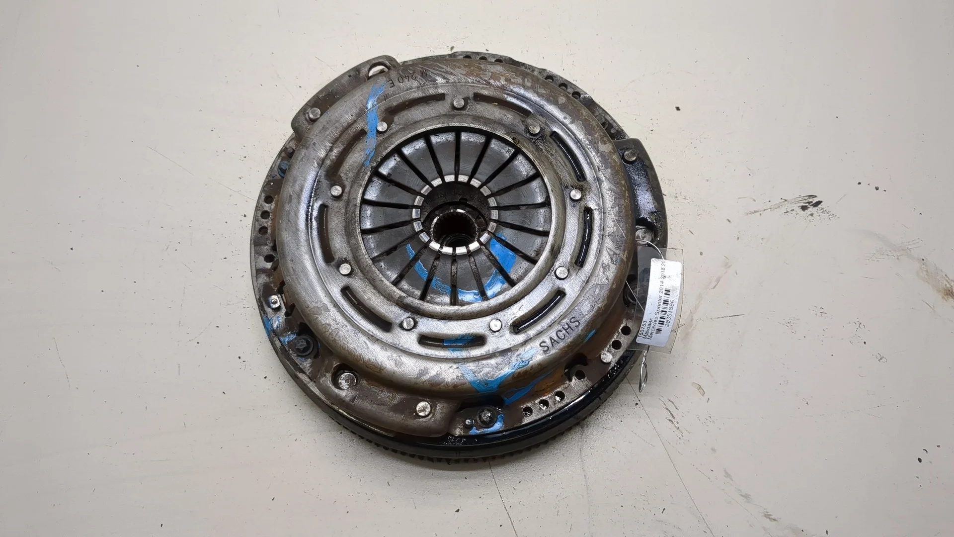 Маховик Mercedes-Benz Sprinter 2006-2018 КПП 6-ст.мех.(МКПП) OM 651.955 Дизель 2.1 л CDI