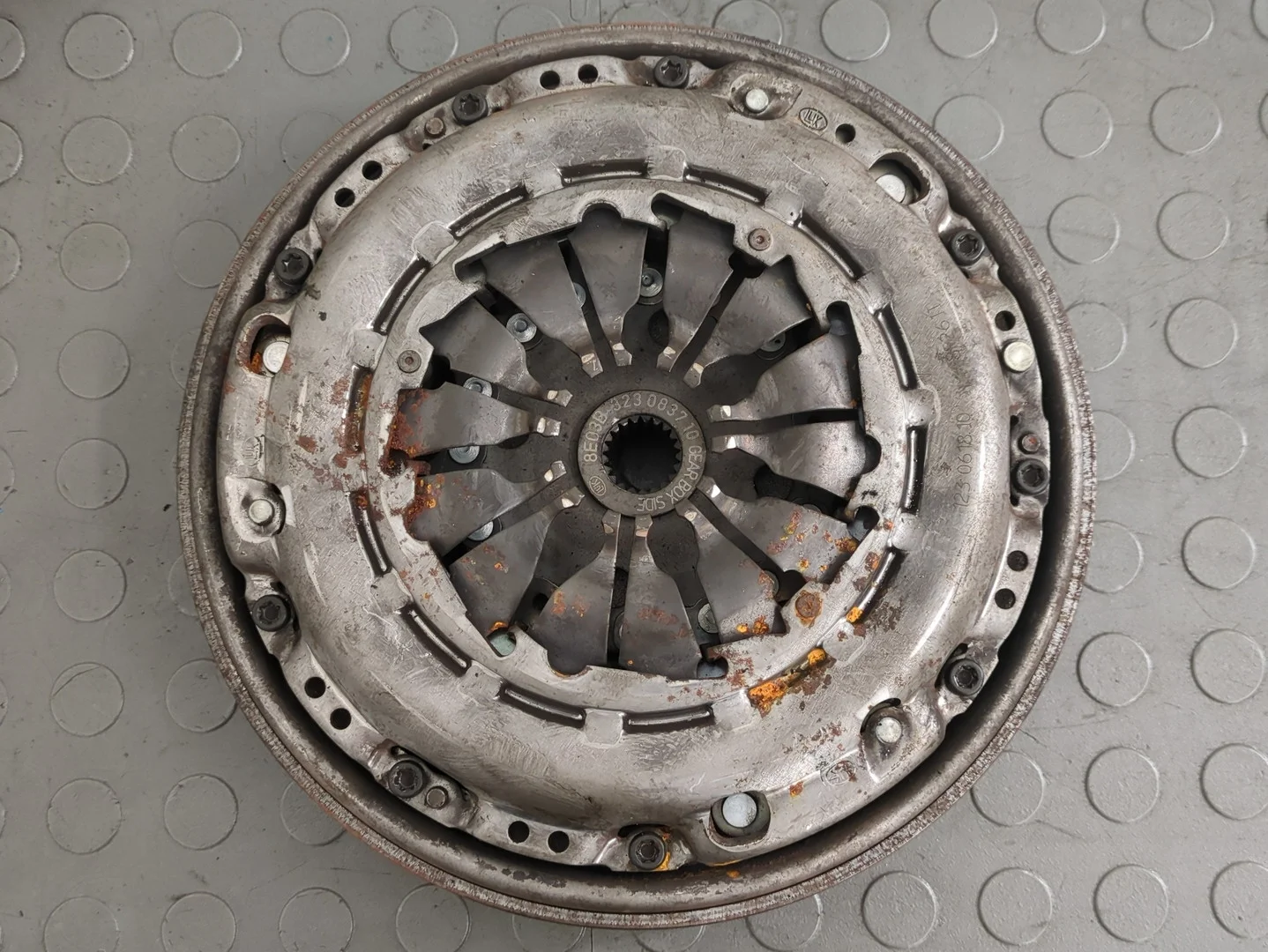 Маховик Renault Scenic 2009-2012 КПП 6-ст.мех.(МКПП) K9K 836, K9K 837 Дизель 1.5 л DCI