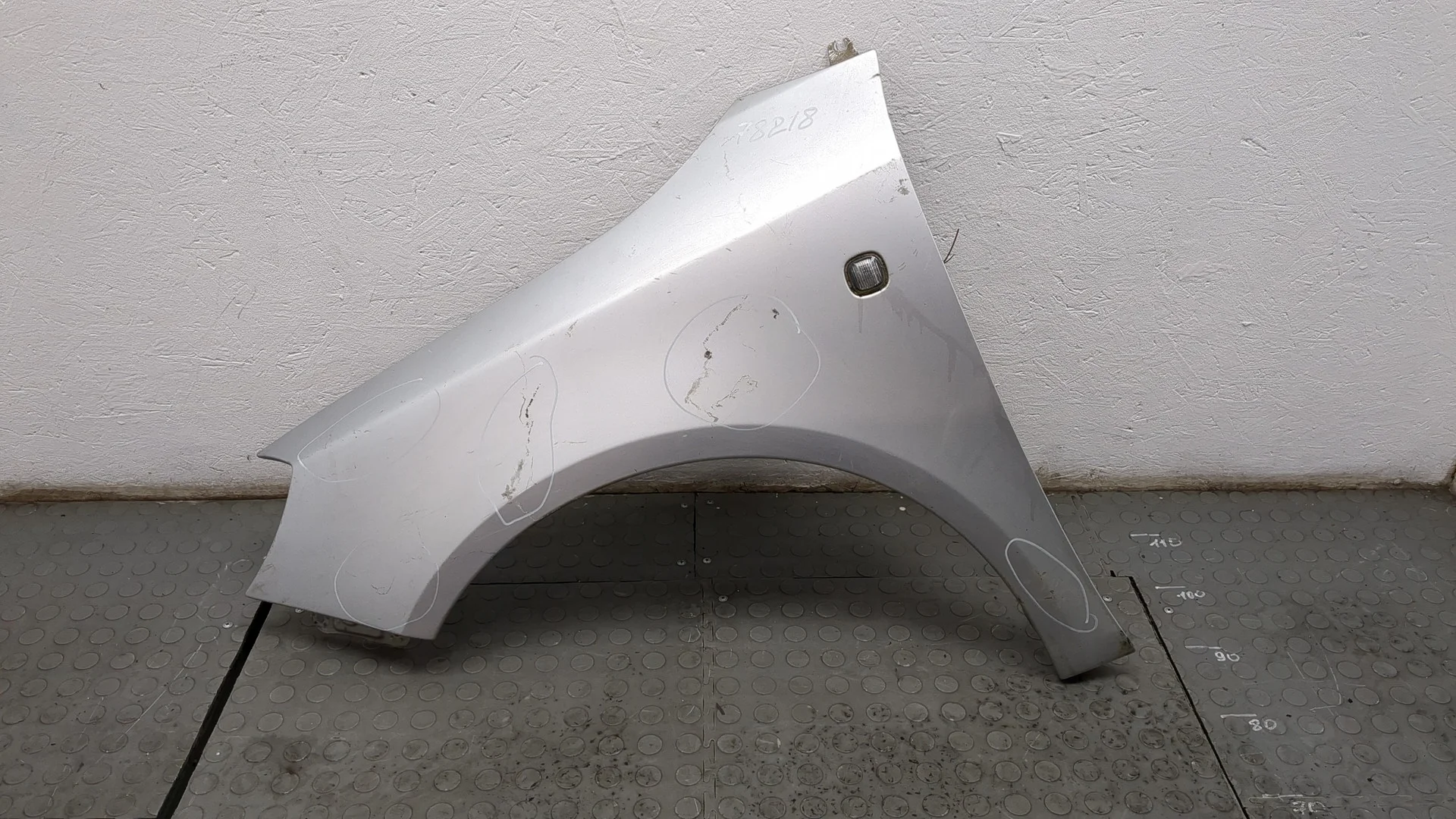 Крыло Skoda Fabia 2007-2014 КПП 5-ст.мех.(МКПП) CGPA Бензин 1.2 л Инжектор