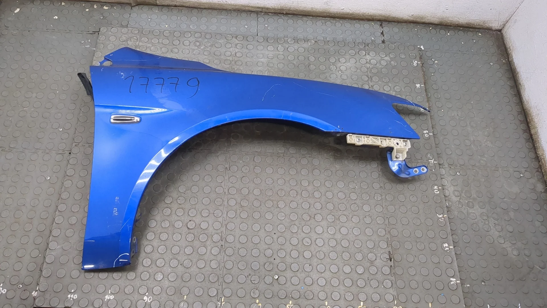 Крыло Mitsubishi Lancer 10 2007-2017 КПП 6-ст.мех.(МКПП) 4B11 Бензин 2 л Инжектор