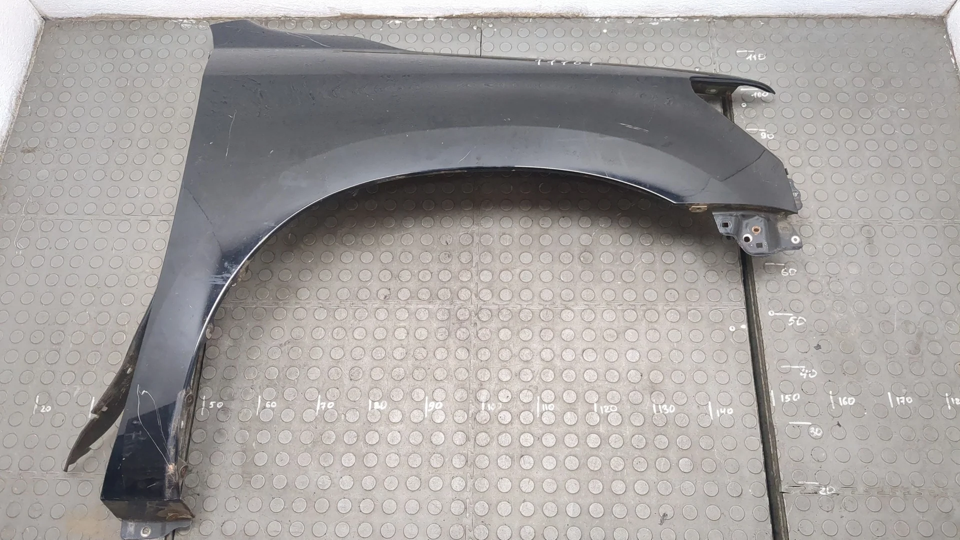 Крыло Toyota Sequoia 2007-2022 КПП автомат 4х4 (АКПП) 3URFE Бензин 5.7 л Инжектор