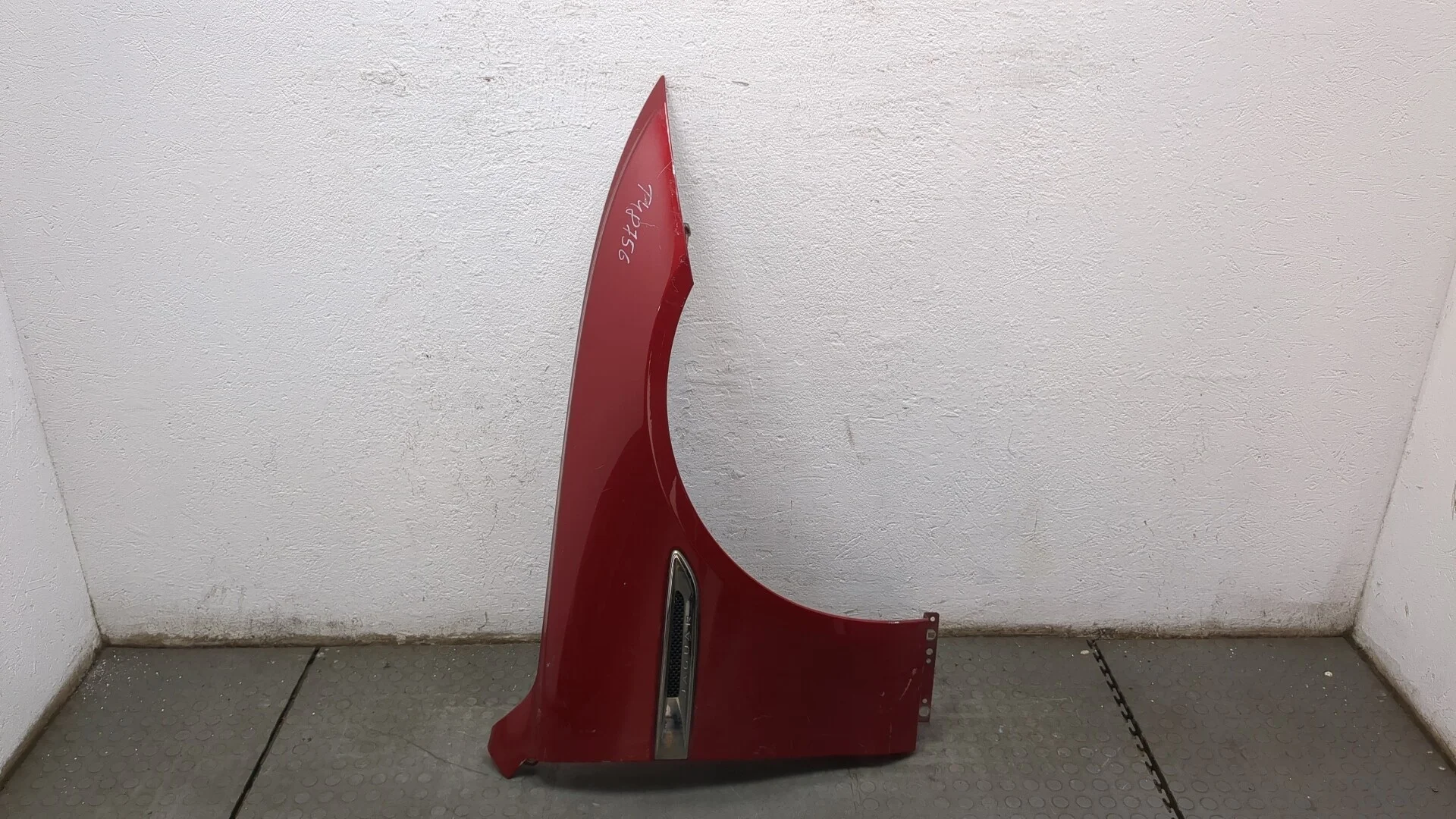 Крыло Jaguar XE 2015-2025 КПП 6-ст.мех.(МКПП) 204DTD Дизель 2 л Турбо