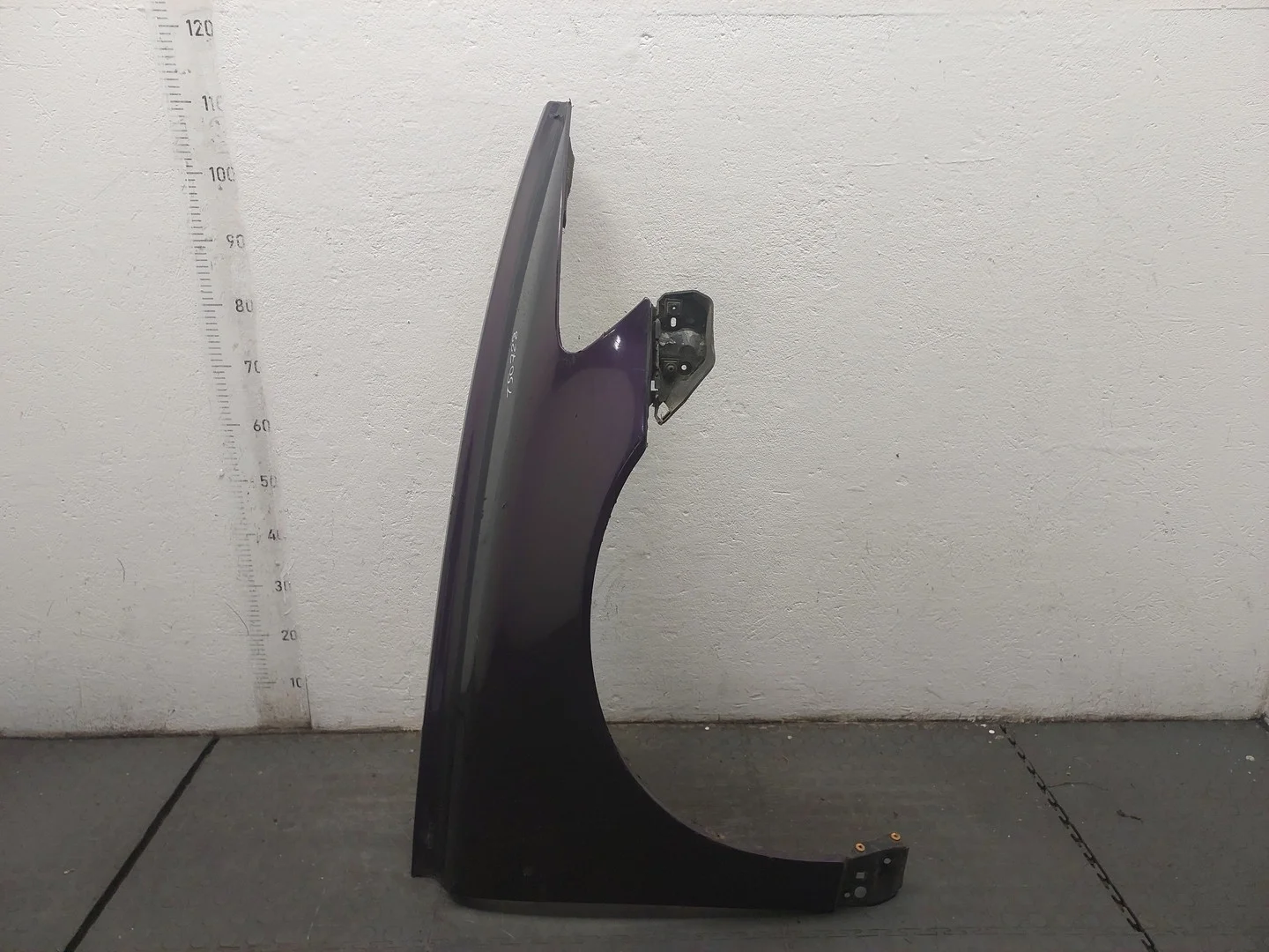 Крыло Volvo V50 2004-2012 КПП 6-ст.мех.(МКПП) D5204T5 Дизель 2 л Турбо