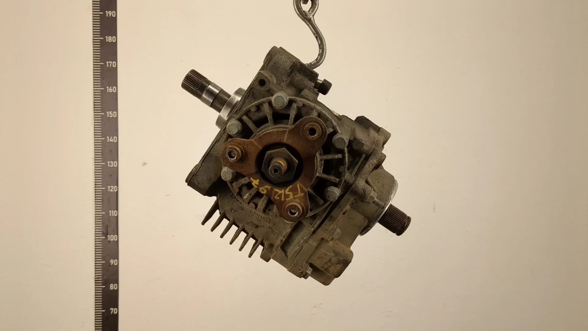 Редуктор Раздаточный КПП (раздатка) Volkswagen Tiguan 2011-2018 КПП 6-ст.мех 4х4 (МКПП) CFFB Дизель 2 л TDI