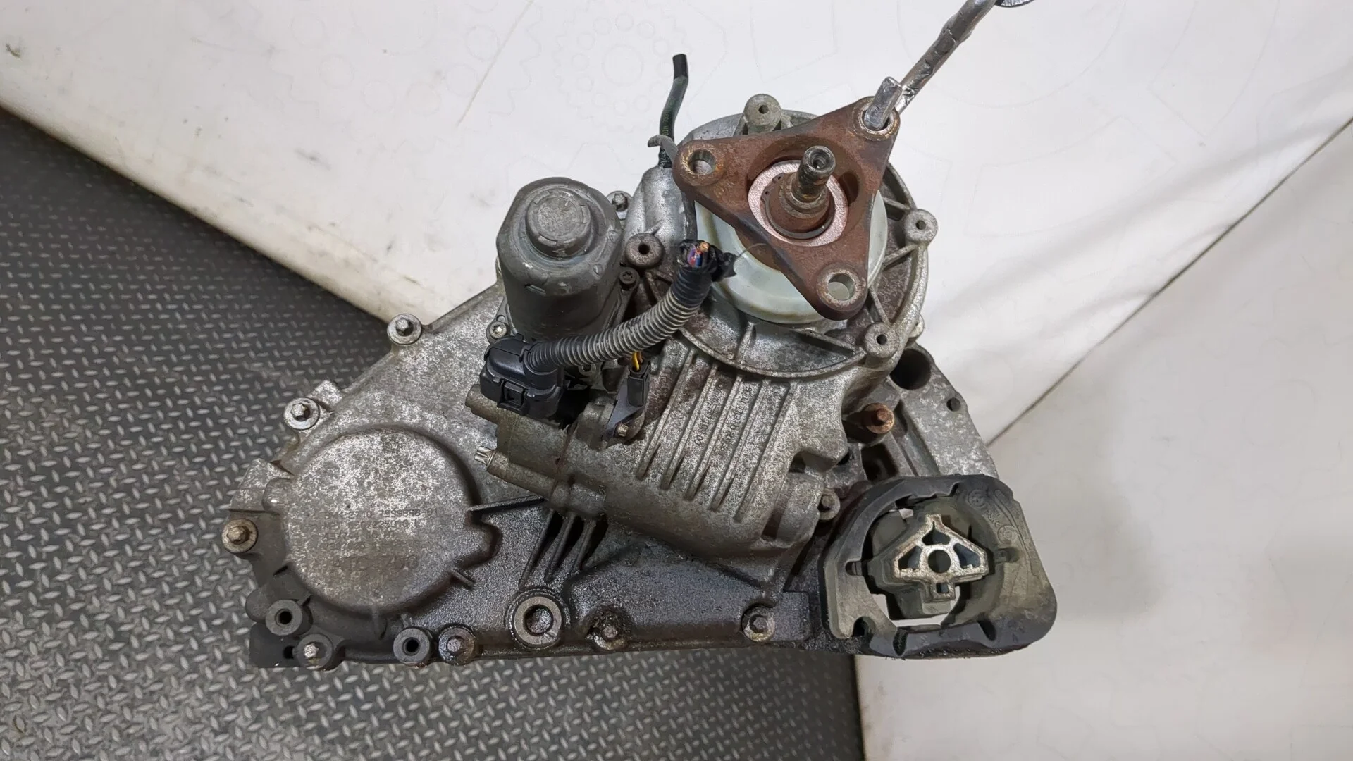 Редуктор Раздаточный КПП (раздатка) BMW X5 E70 2006-2013 КПП автомат 4х4 (АКПП) 306D3 Дизель 3 л Турбо