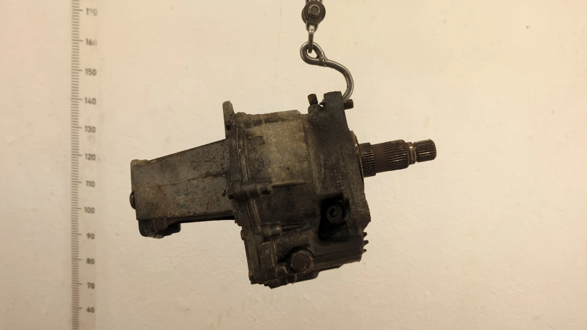 Редуктор Раздаточный КПП (раздатка) Hyundai Santa Fe 2000-2006 КПП 5-ст.мех 4х4 (МКПП) D4EA Дизель 2 л CRDi