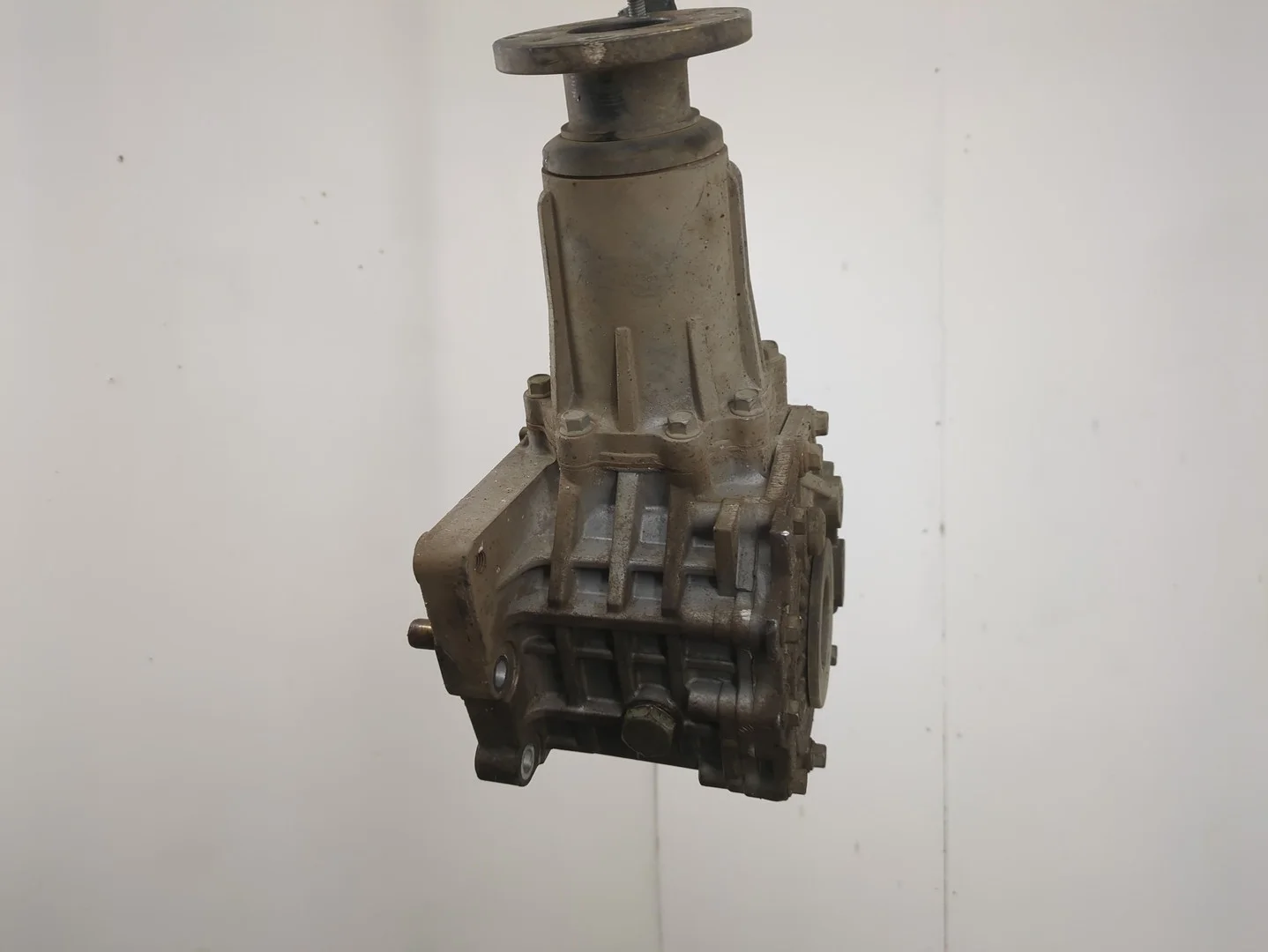 Редуктор Раздаточный КПП (раздатка) Hyundai Santa Fe 2005-2012 КПП 6-ст.мех 4х4 (МКПП) D4HB Дизель 2.2 л CRDi