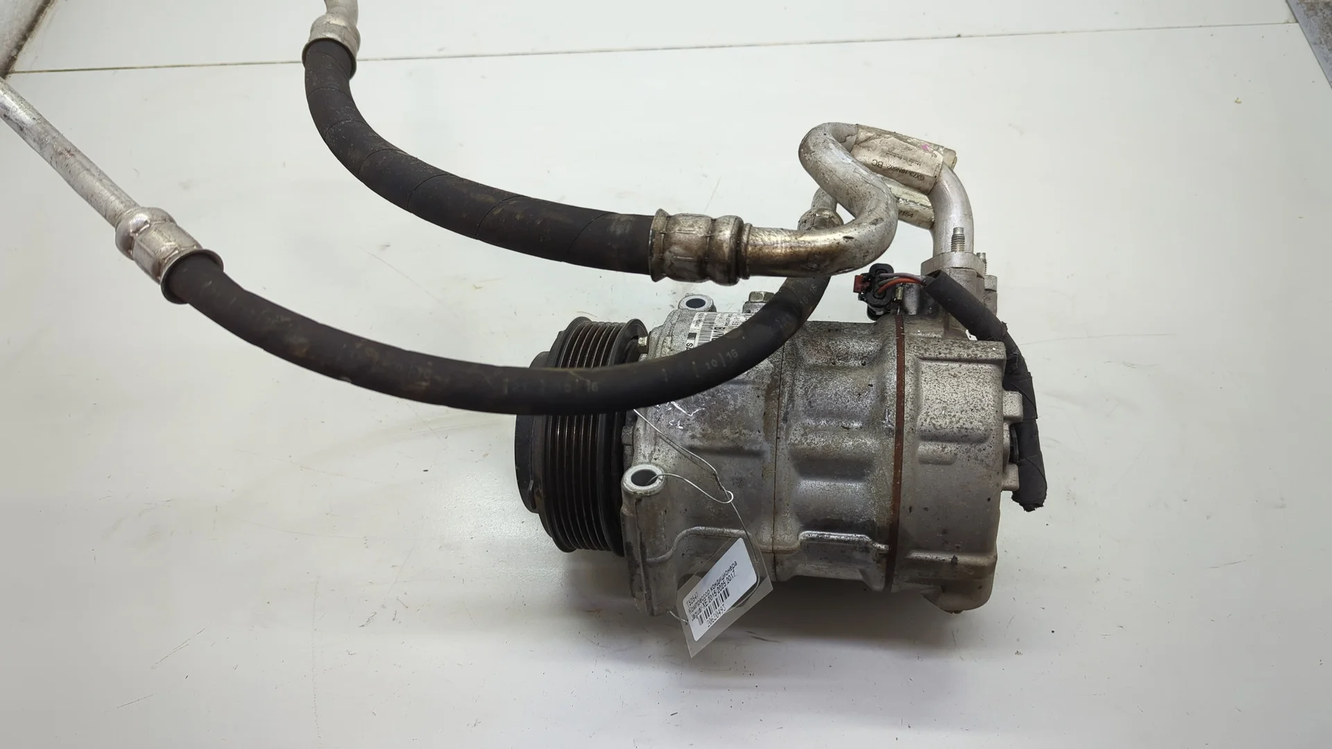 Компрессор кондиционера Jaguar XE 2015-2025 КПП автомат (АКПП) 204DTD Дизель 2 л Турбо