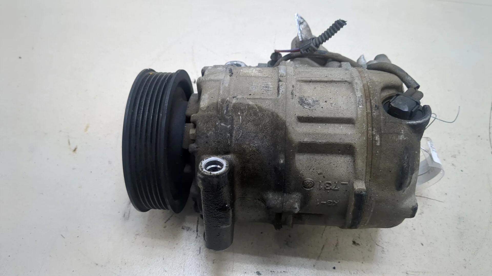 Компрессор кондиционера Volkswagen Touareg 2010-2014 КПП автомат 4х4 (АКПП) CJMA Дизель 3 л TDI